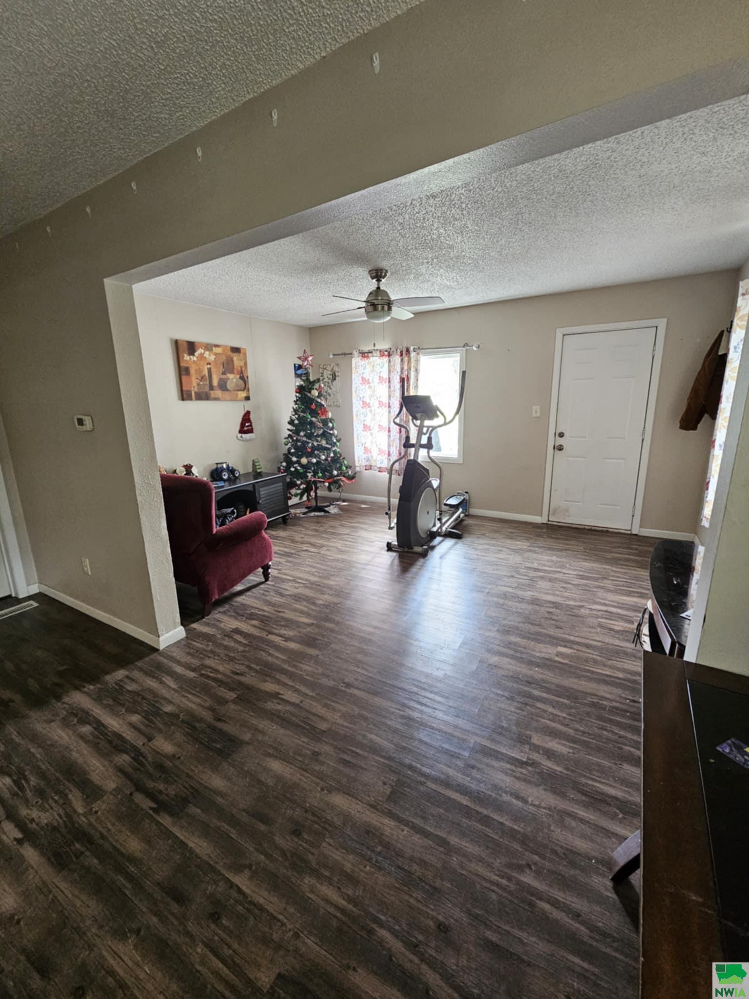 MLS #828877