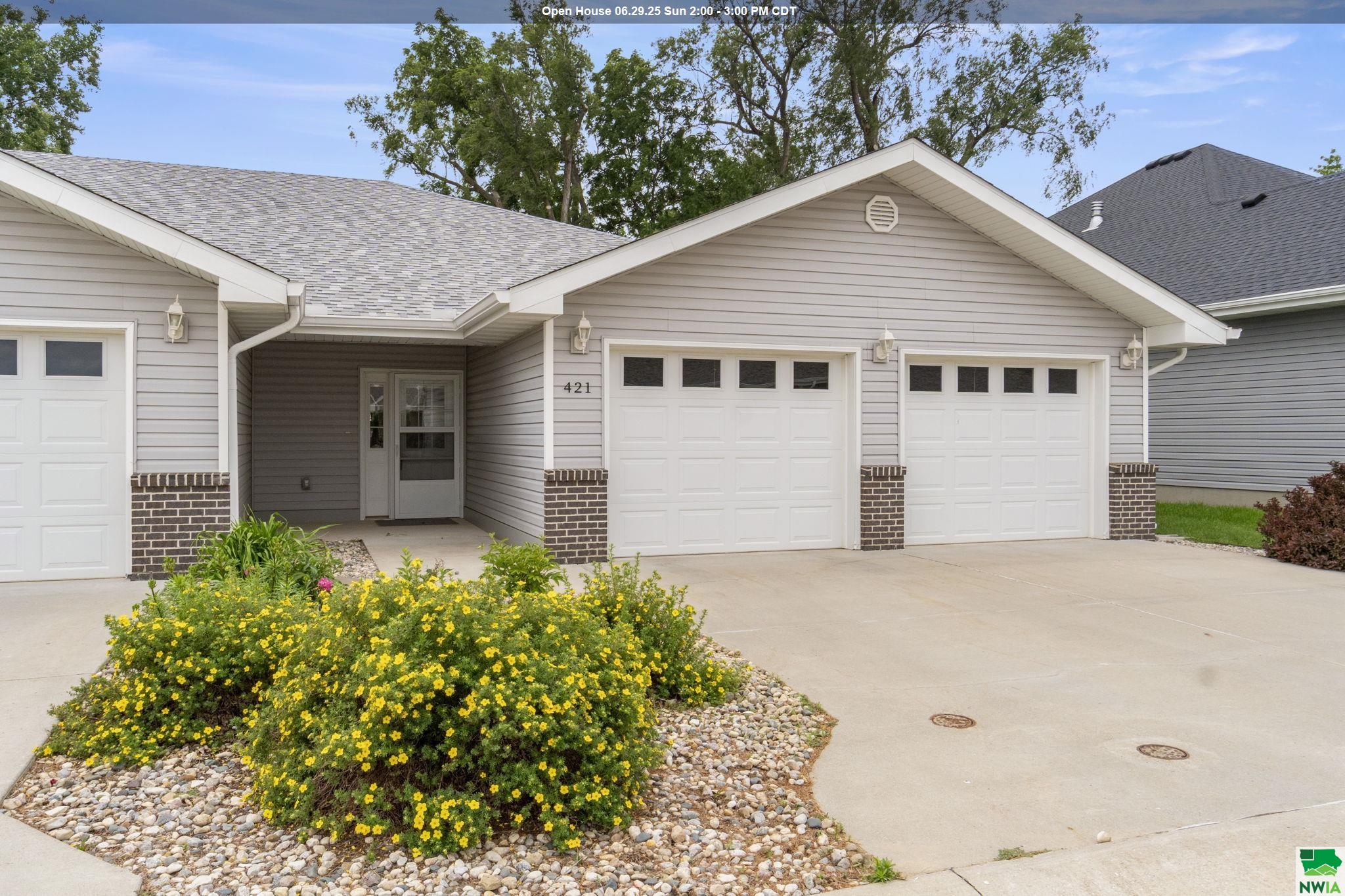 421 Maupin Lane, Sergeant Bluff, IA 51054 