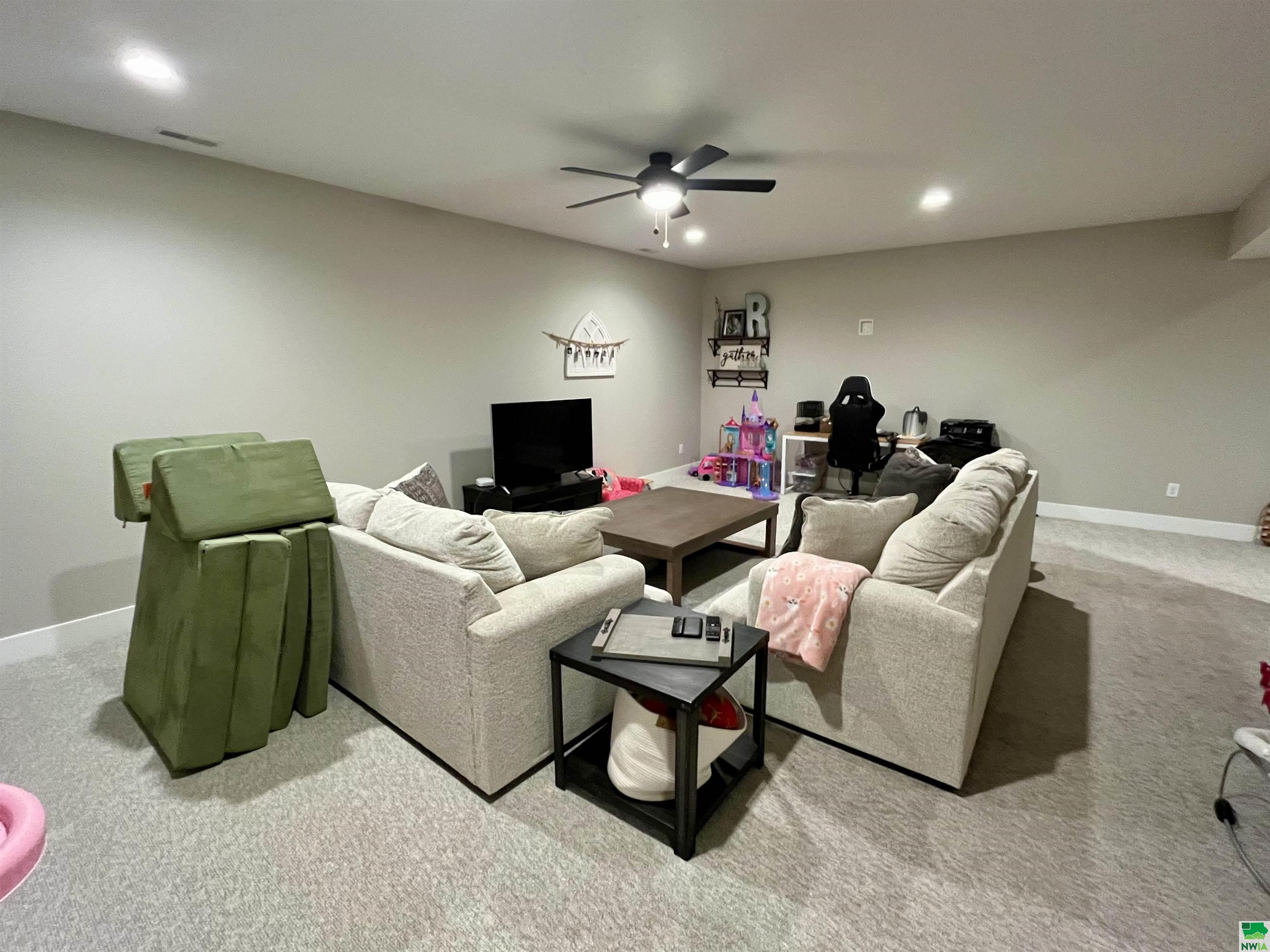 MLS #828903