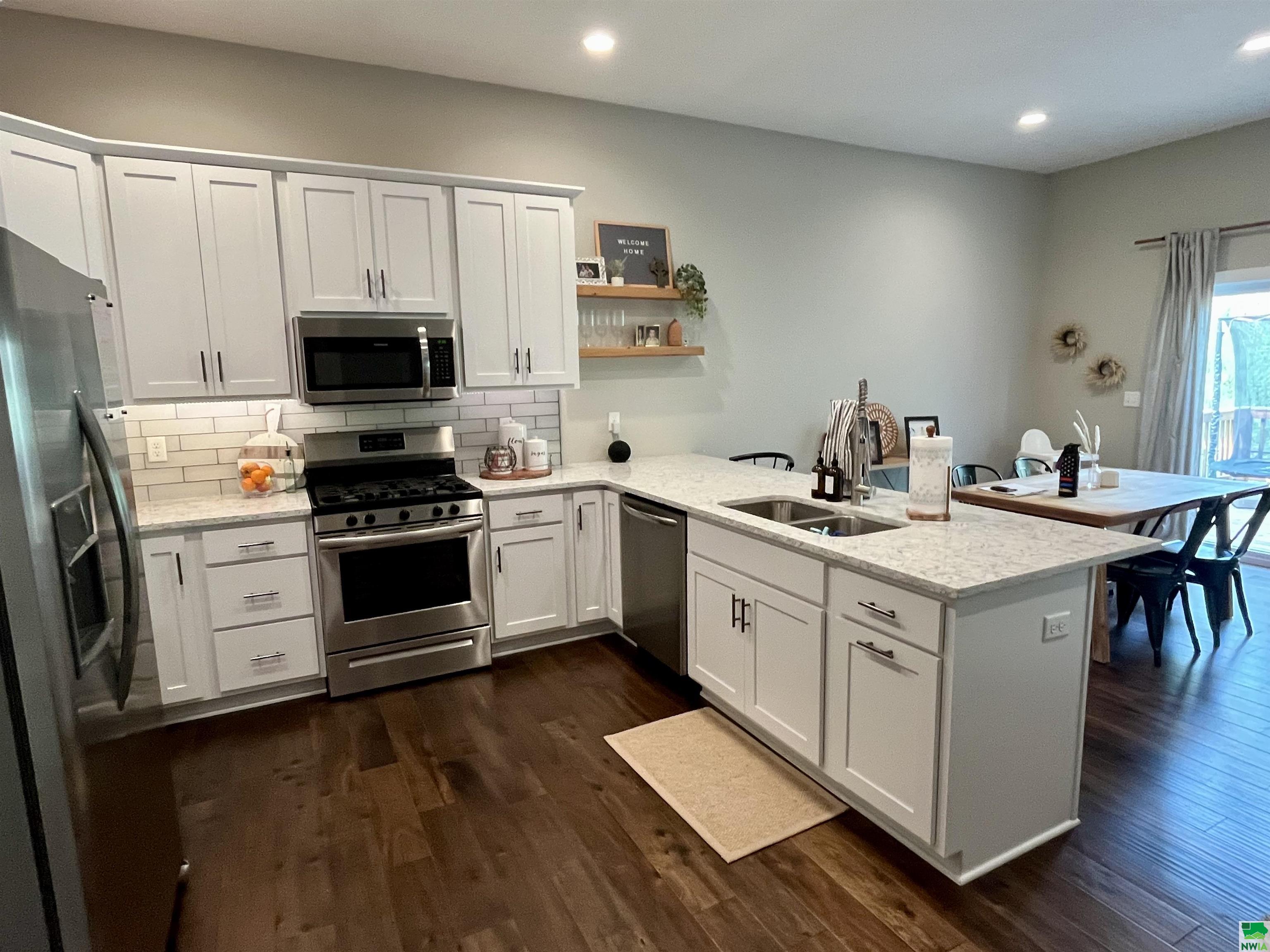 MLS #828903