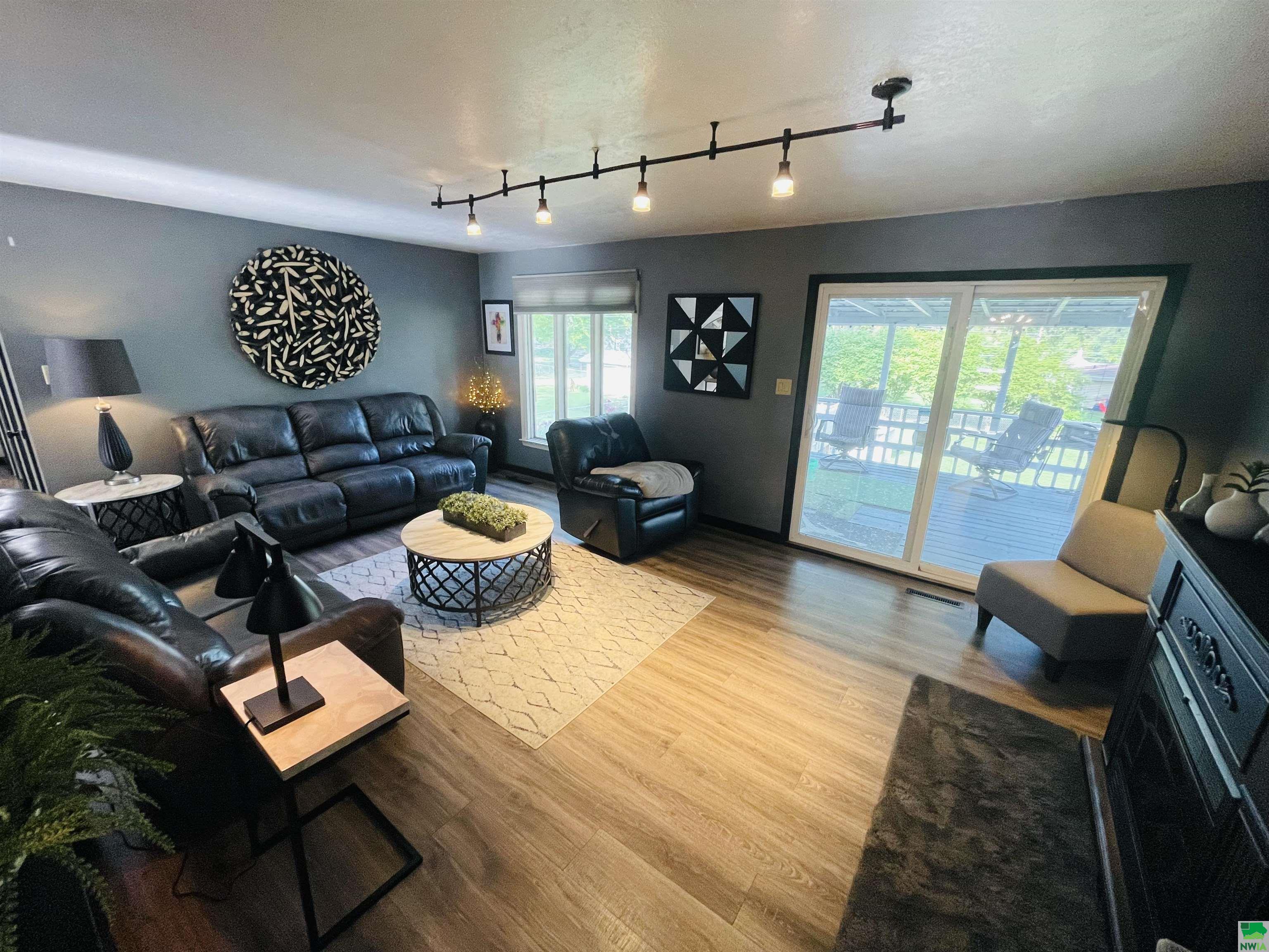 MLS #828904