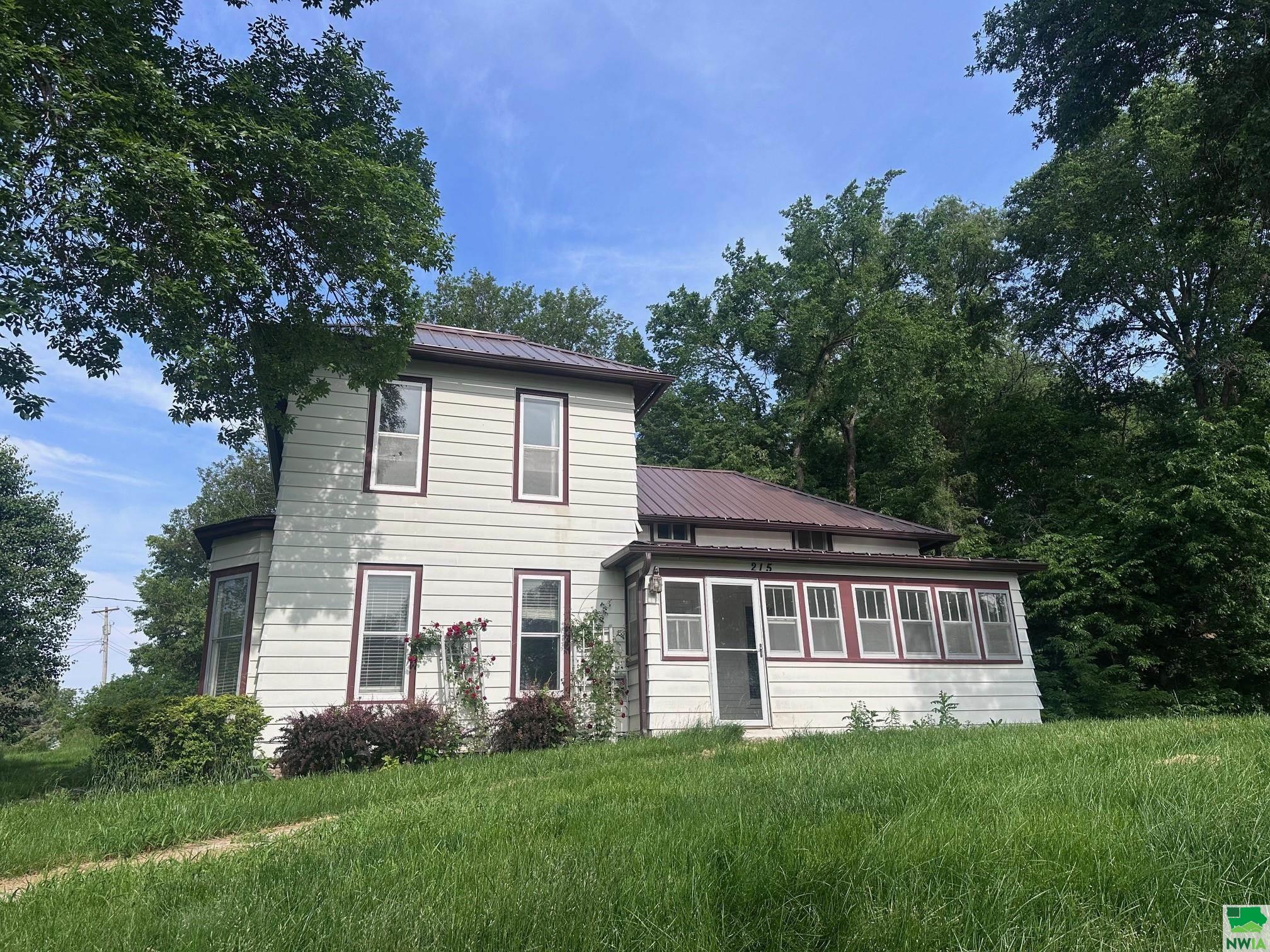 215 Union St N, Ponca, NE 68770 