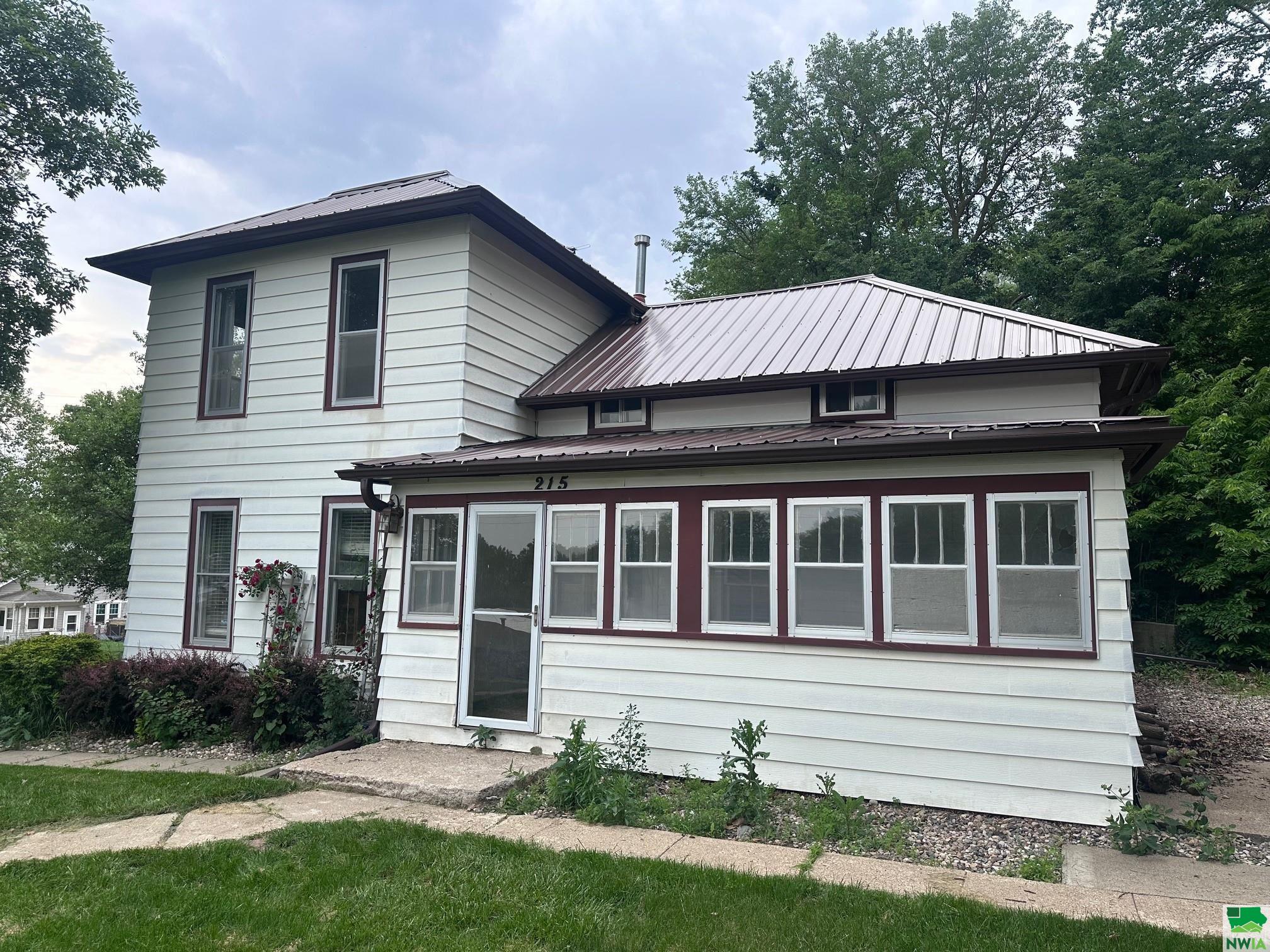 215 Union St N, Ponca, NE 68770 