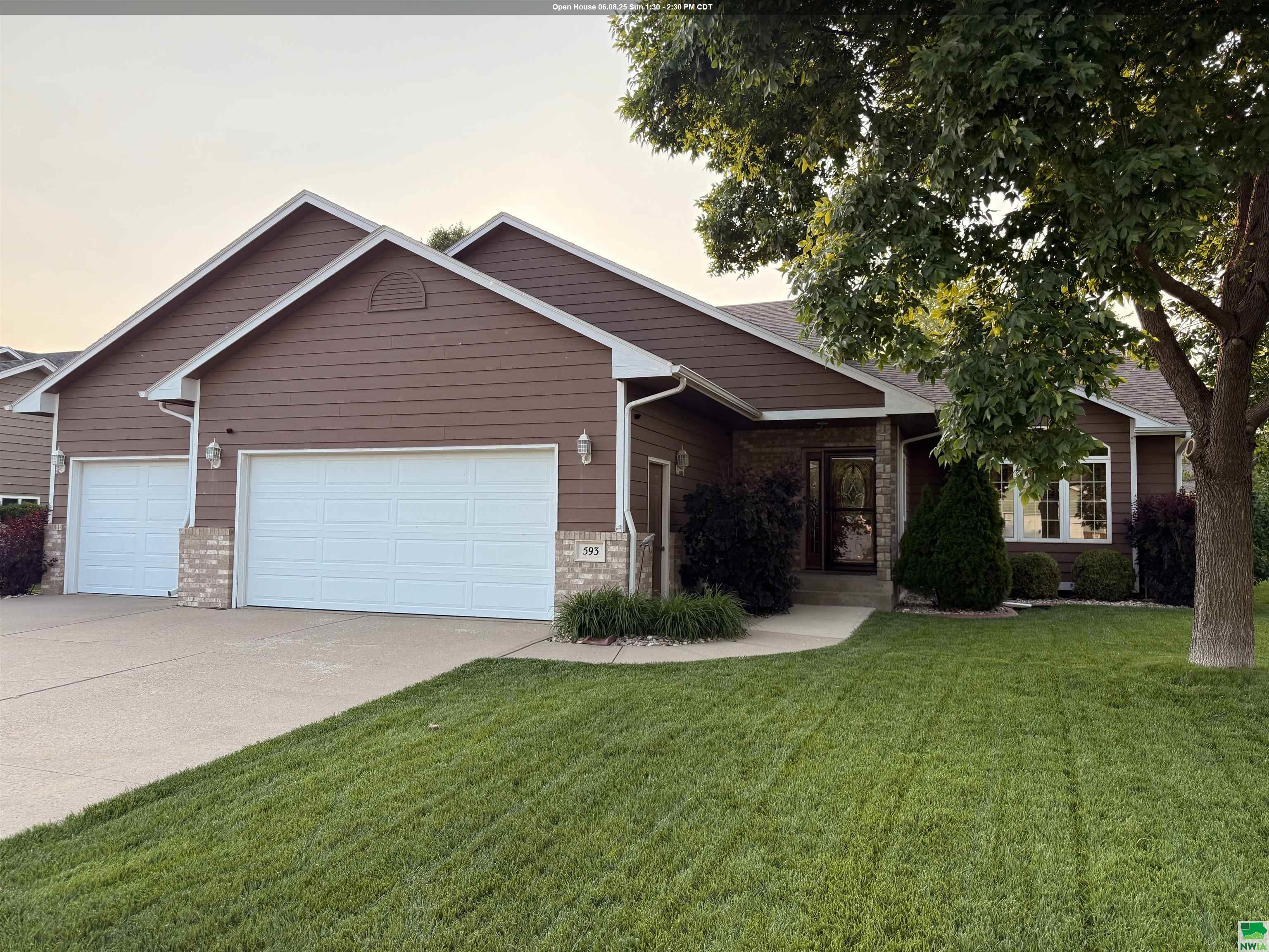 593 Fox Circle, Dakota Dunes, SD 57049 