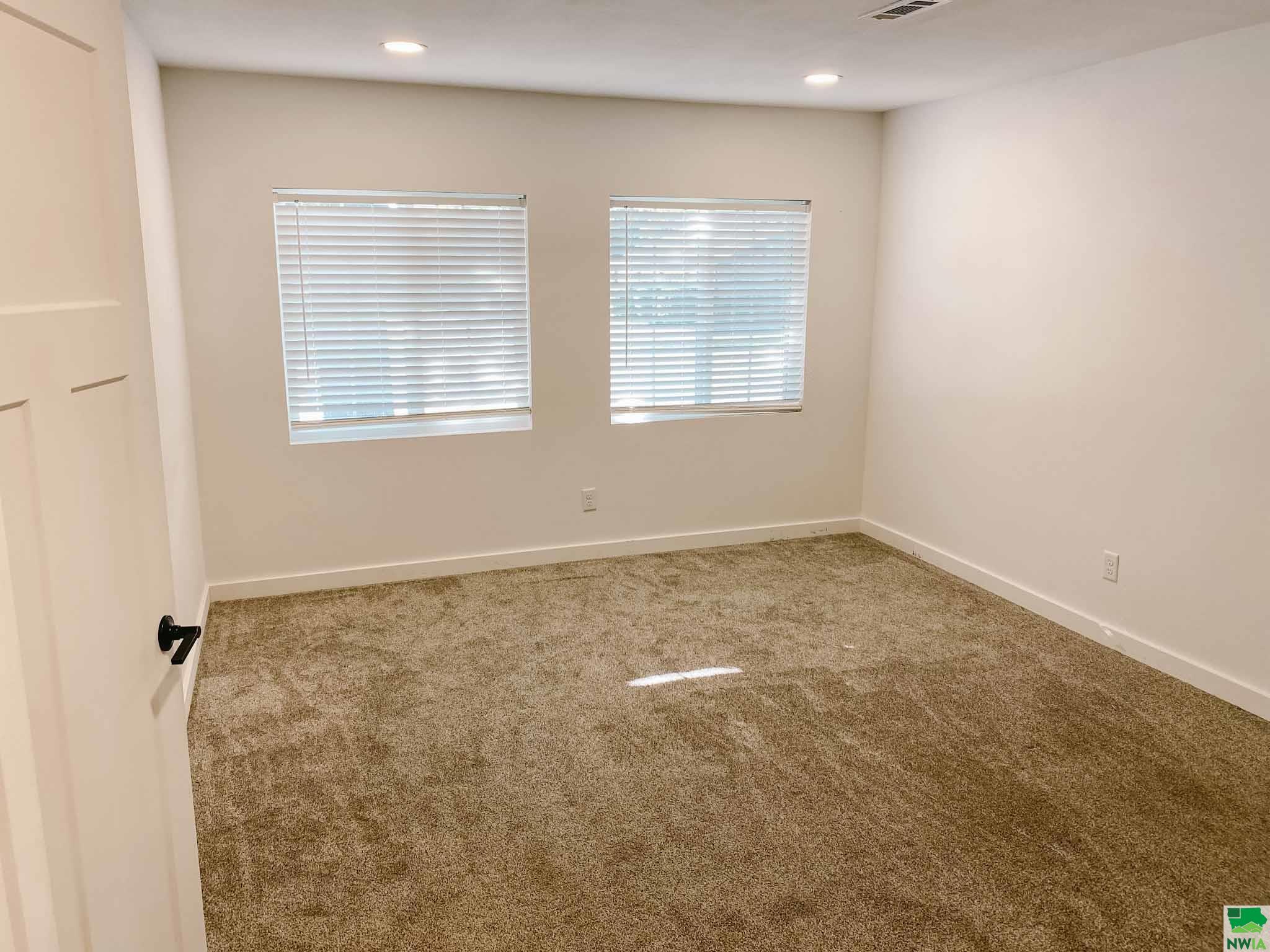 MLS #828915
