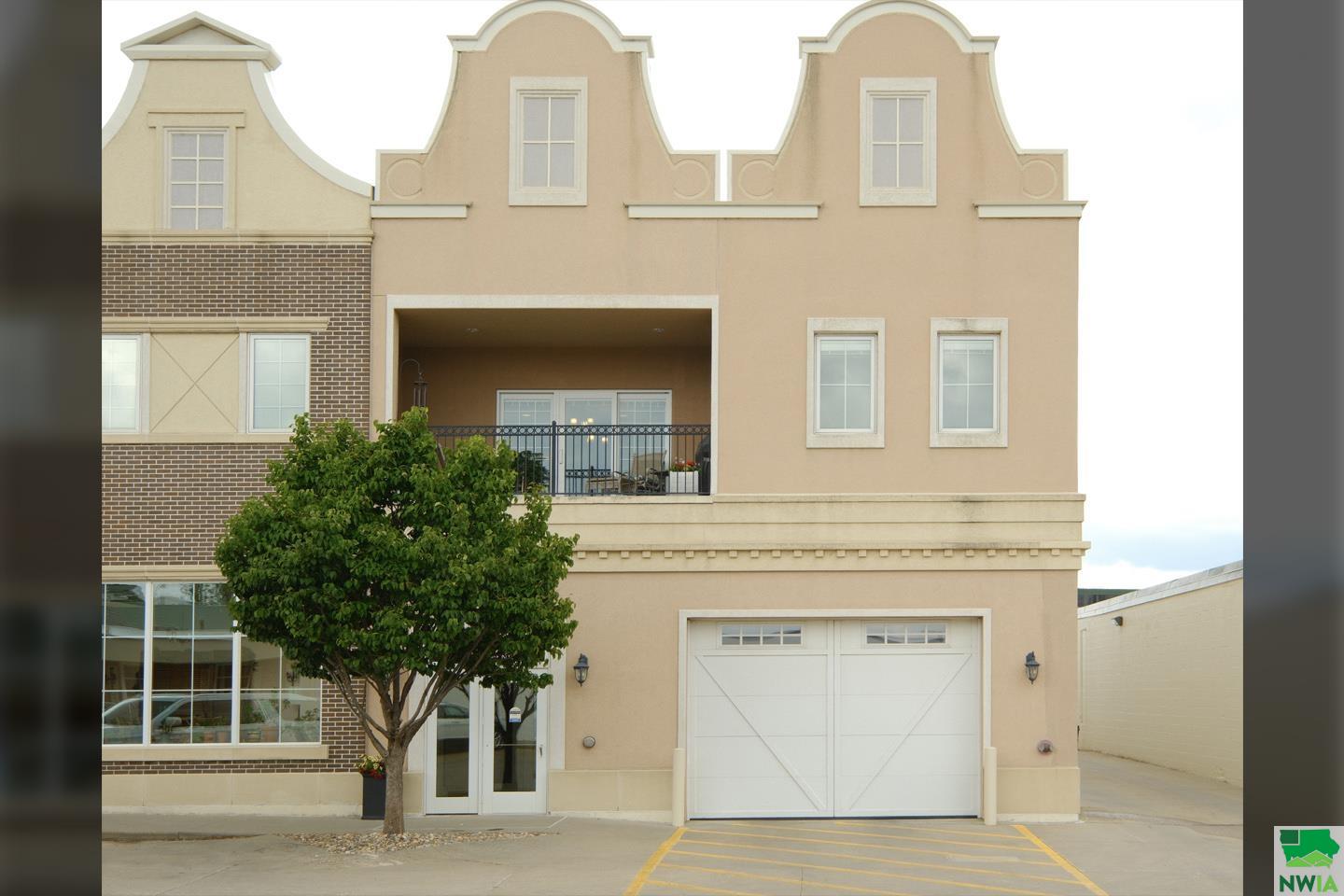 107 1st Street NE, Unit #5, Orange City, IA 51041 