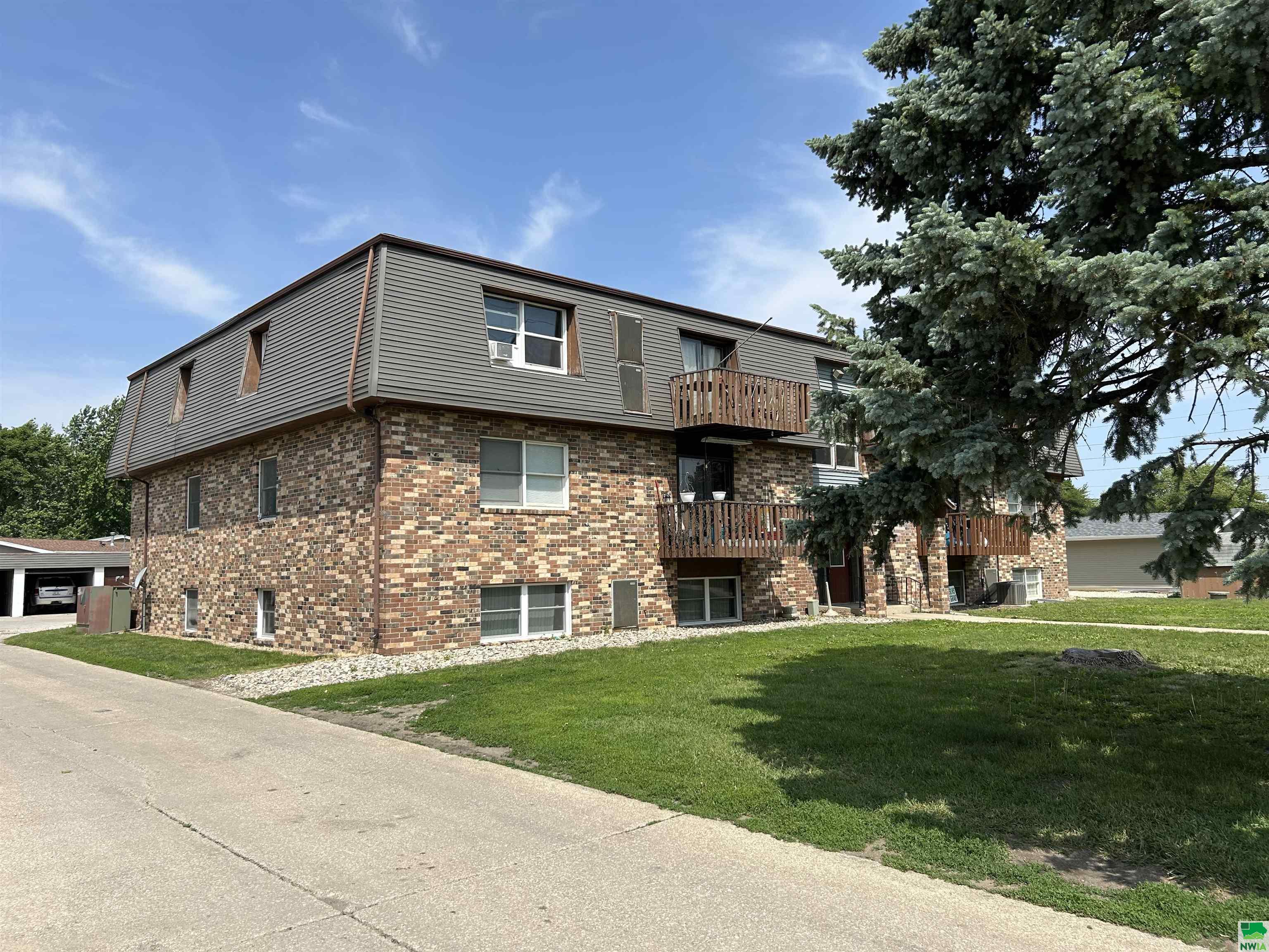 710 Geisinger Road #1, Storm Lake, IA 50588 
