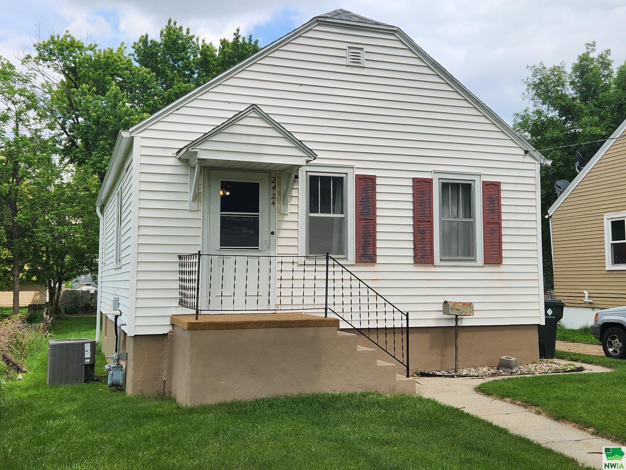 2424 Rebecca, Sioux City, IA 51103 