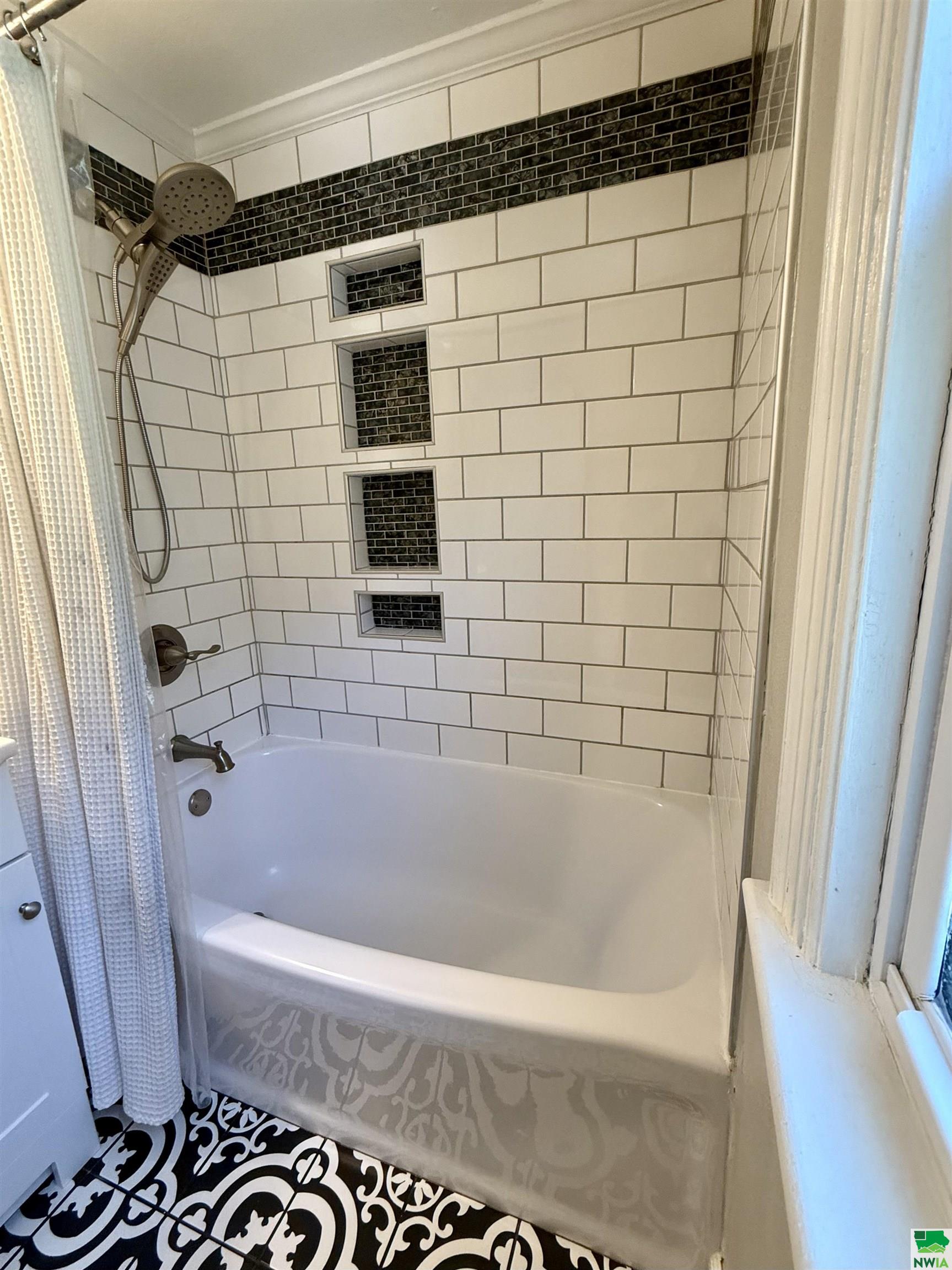 MLS #828927