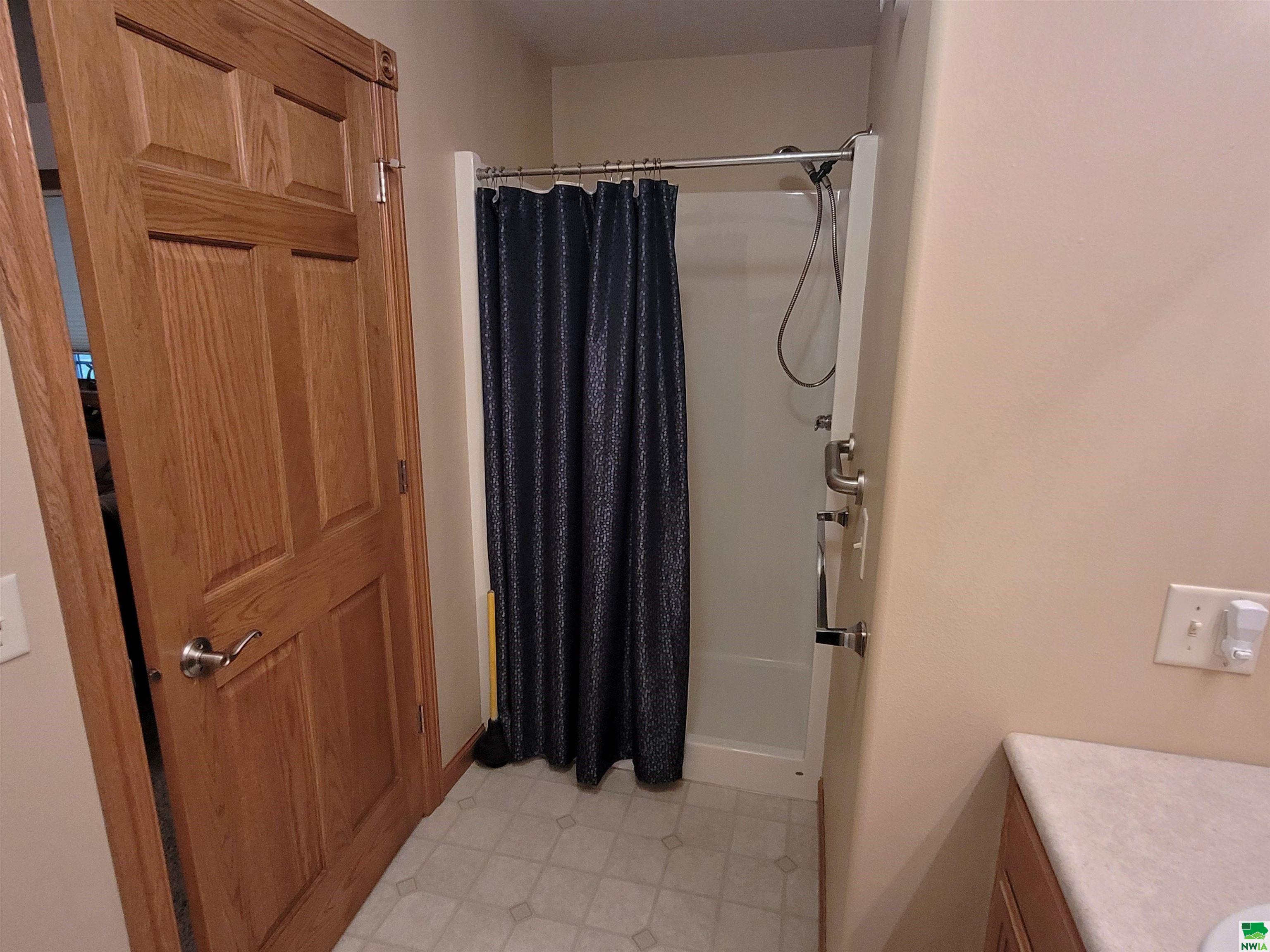MLS #828932