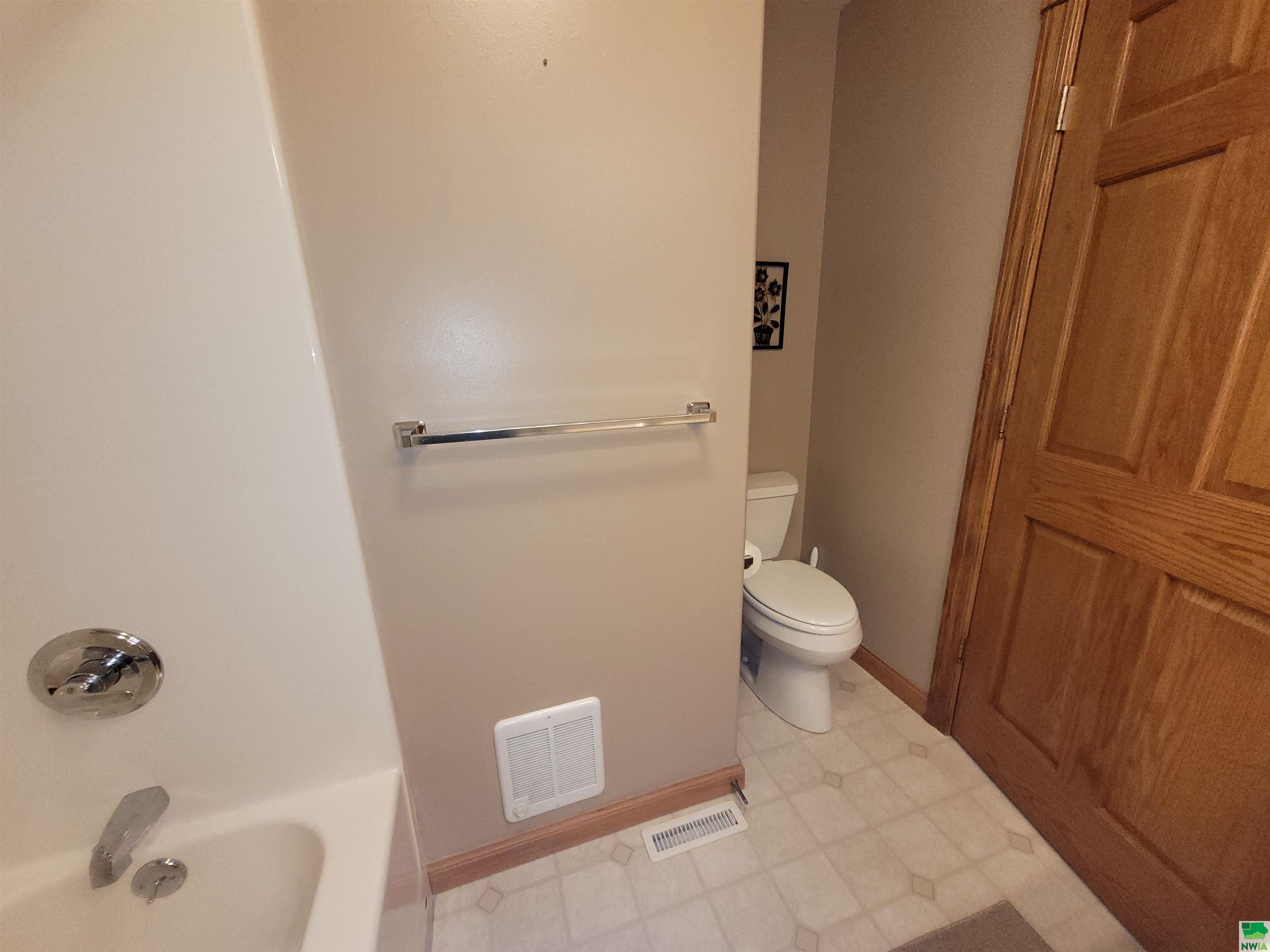 MLS #828932