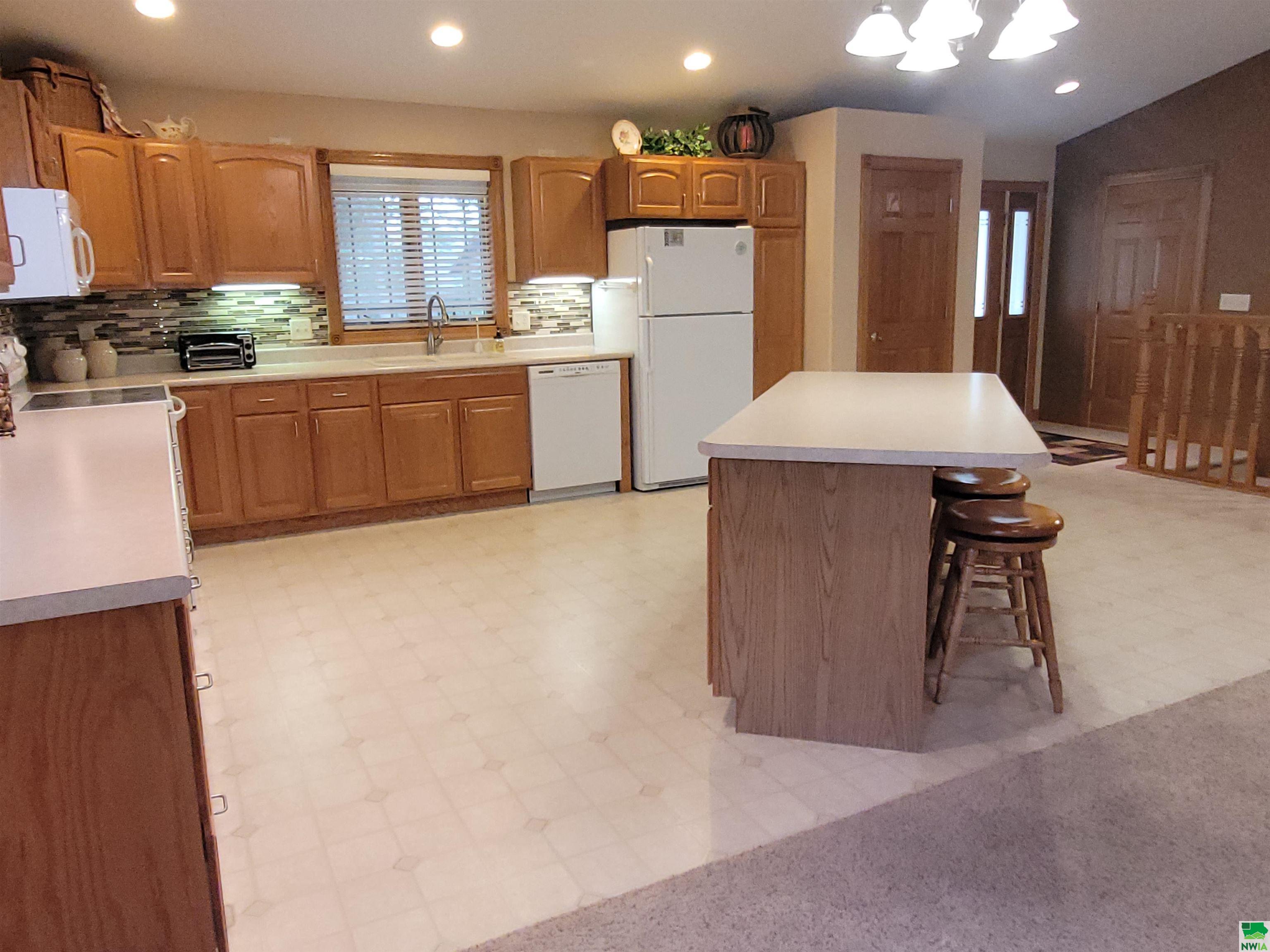 MLS #828932