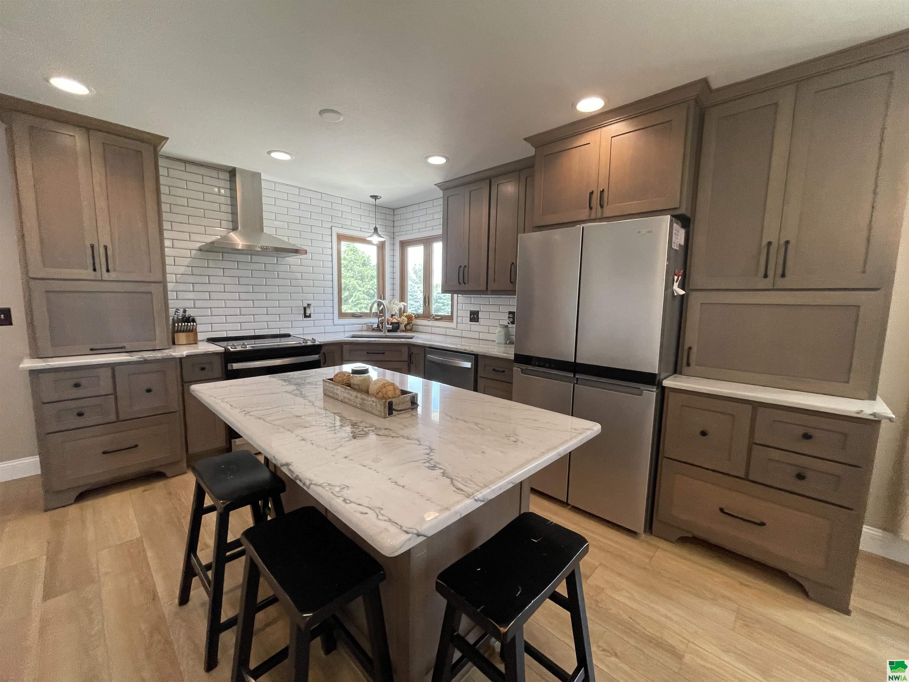 MLS #828934
