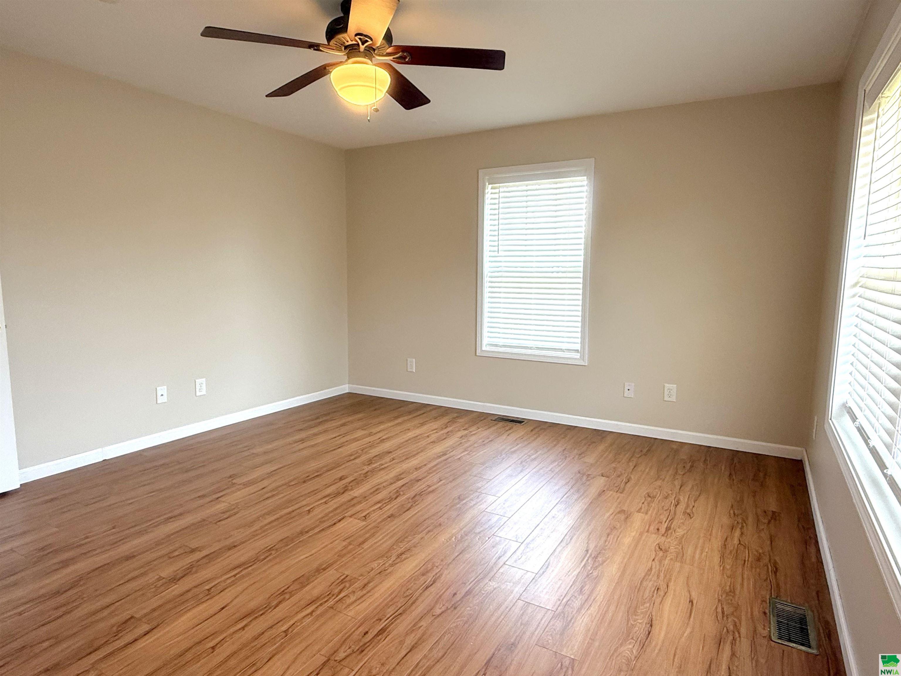 MLS #828937