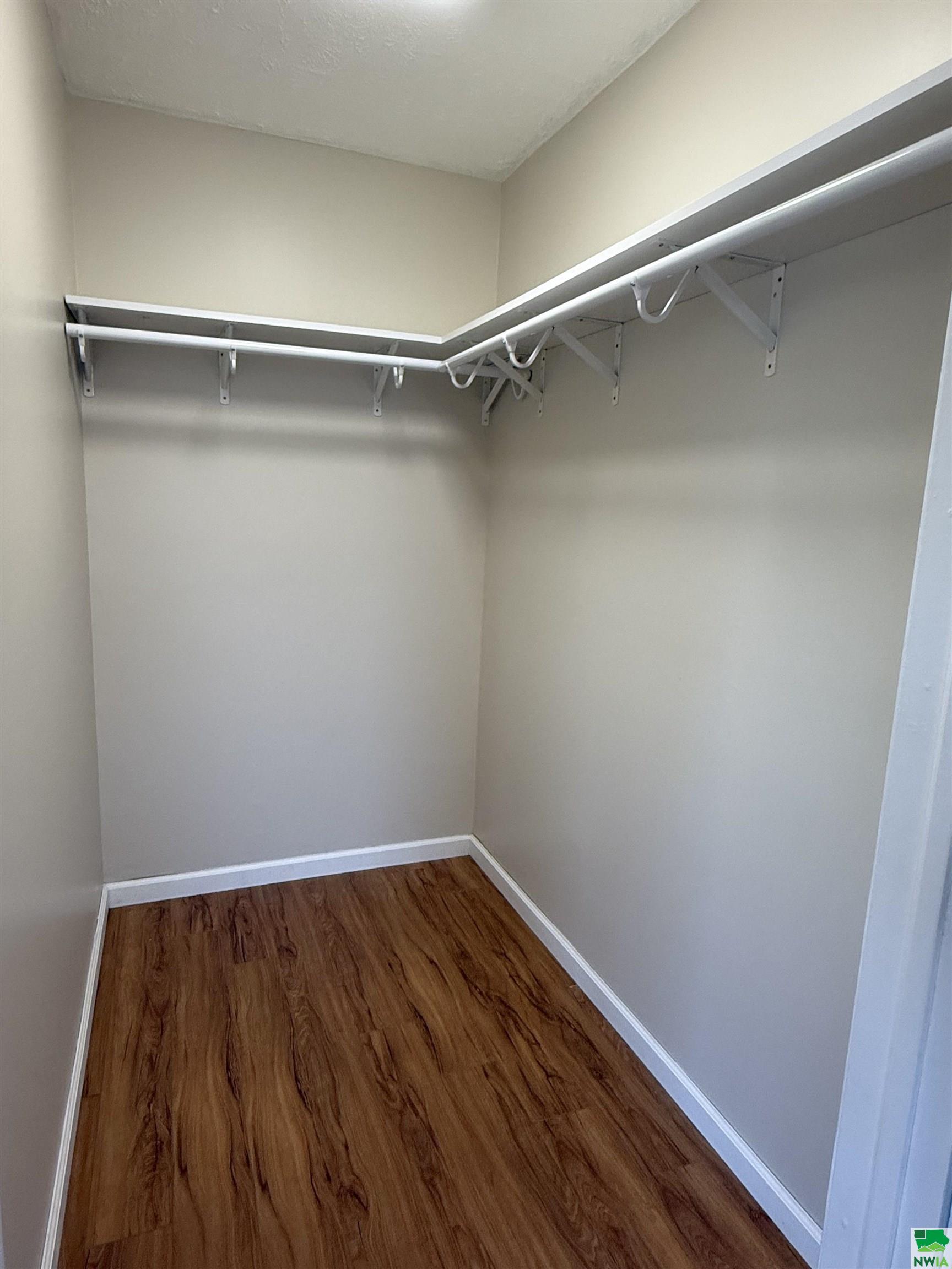MLS #828937