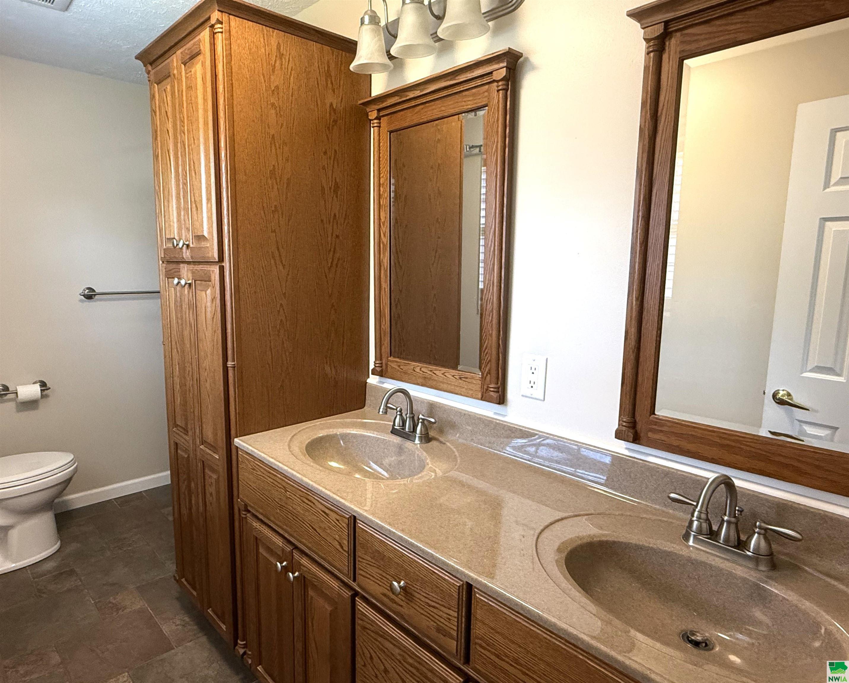 MLS #828937