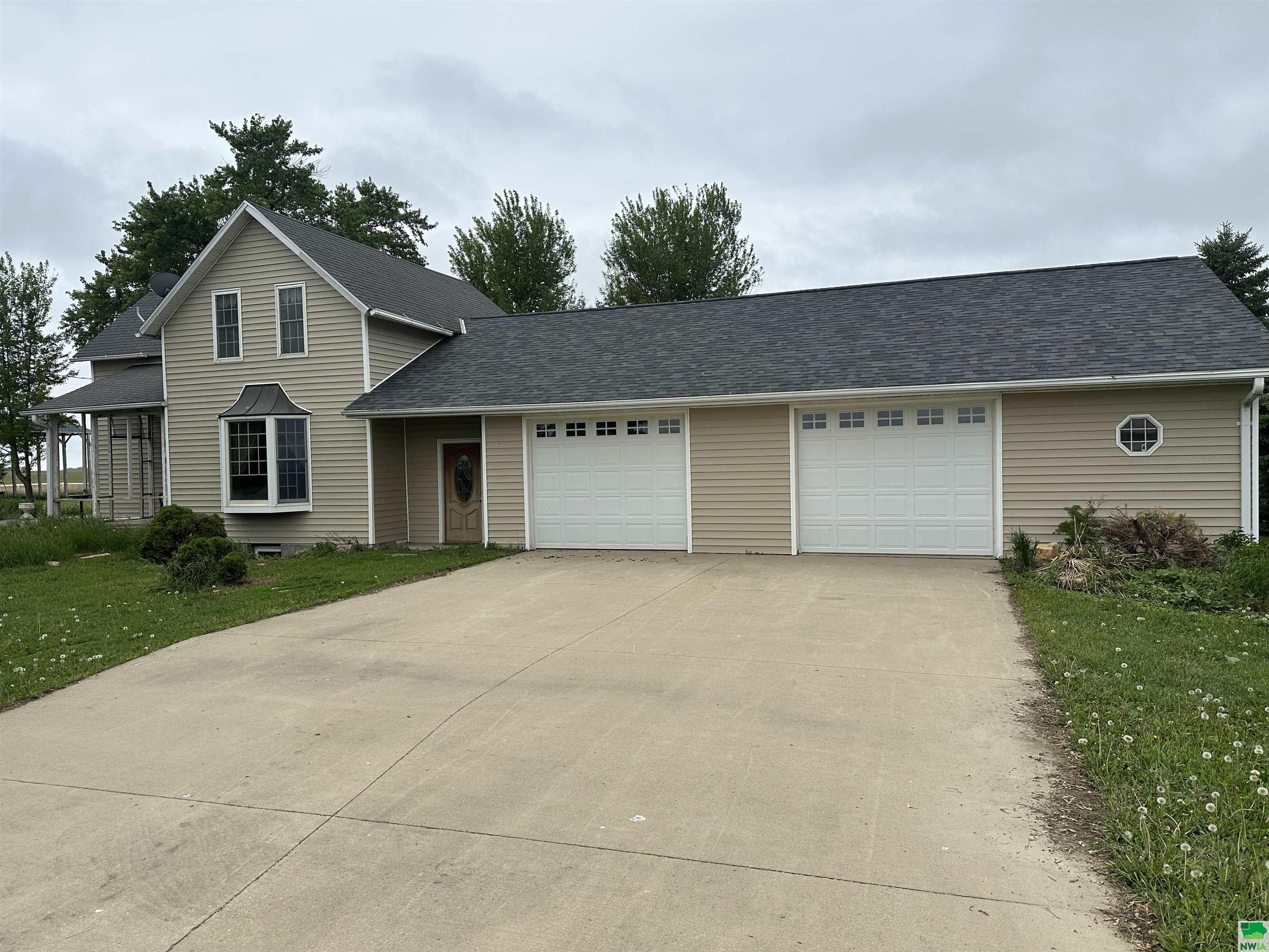 3821 Kennedy Ave, Hospers, IA 51238 