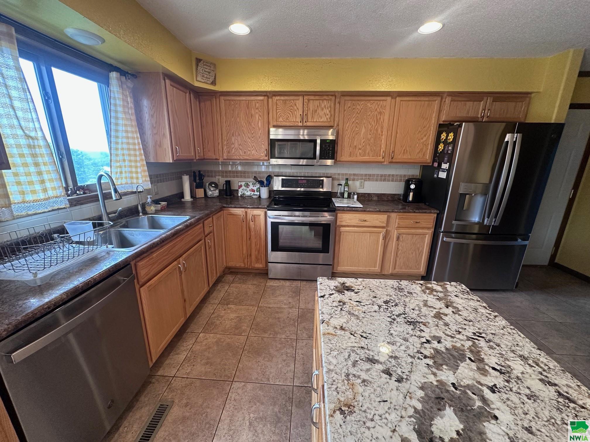 MLS #828948
