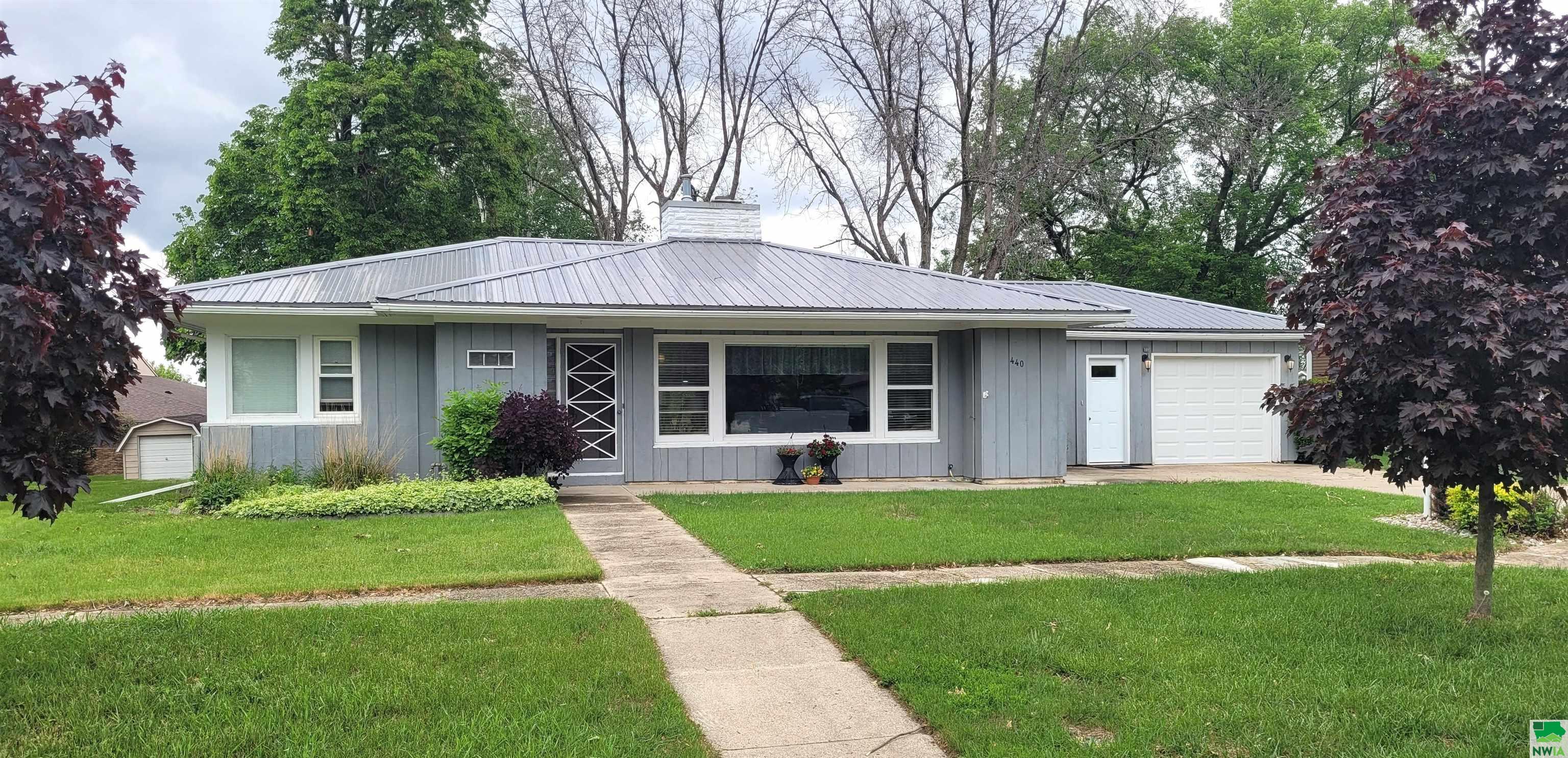 440 Welch Ave N, Primghar, IA 51245 