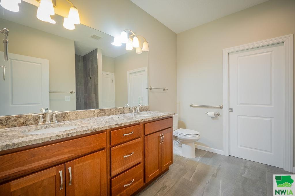 MLS #828958