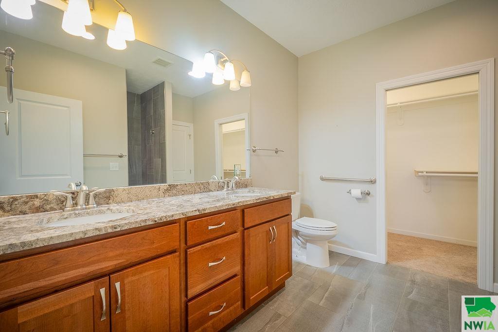 MLS #828958