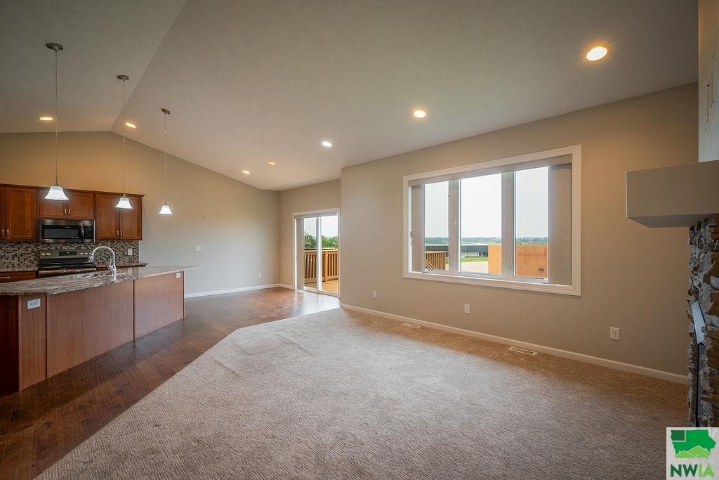 MLS #828958