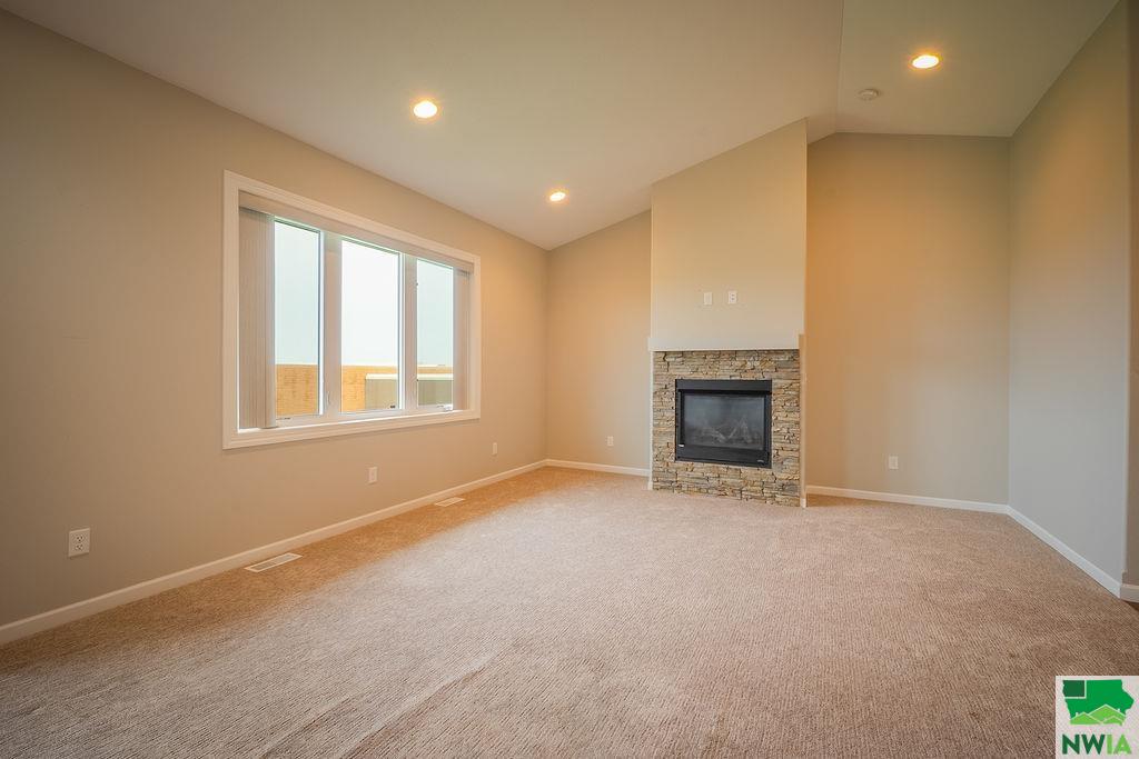 MLS #828958