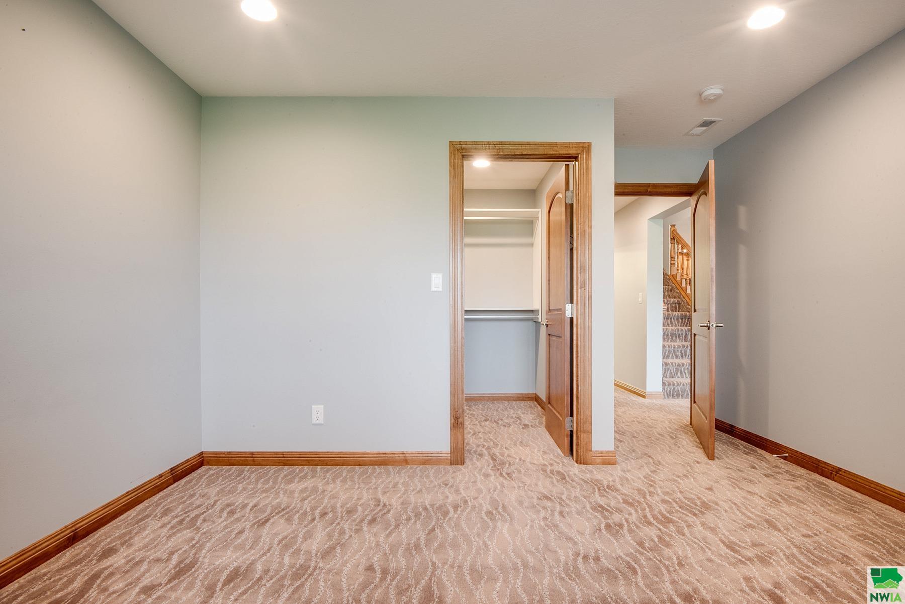 MLS #828960