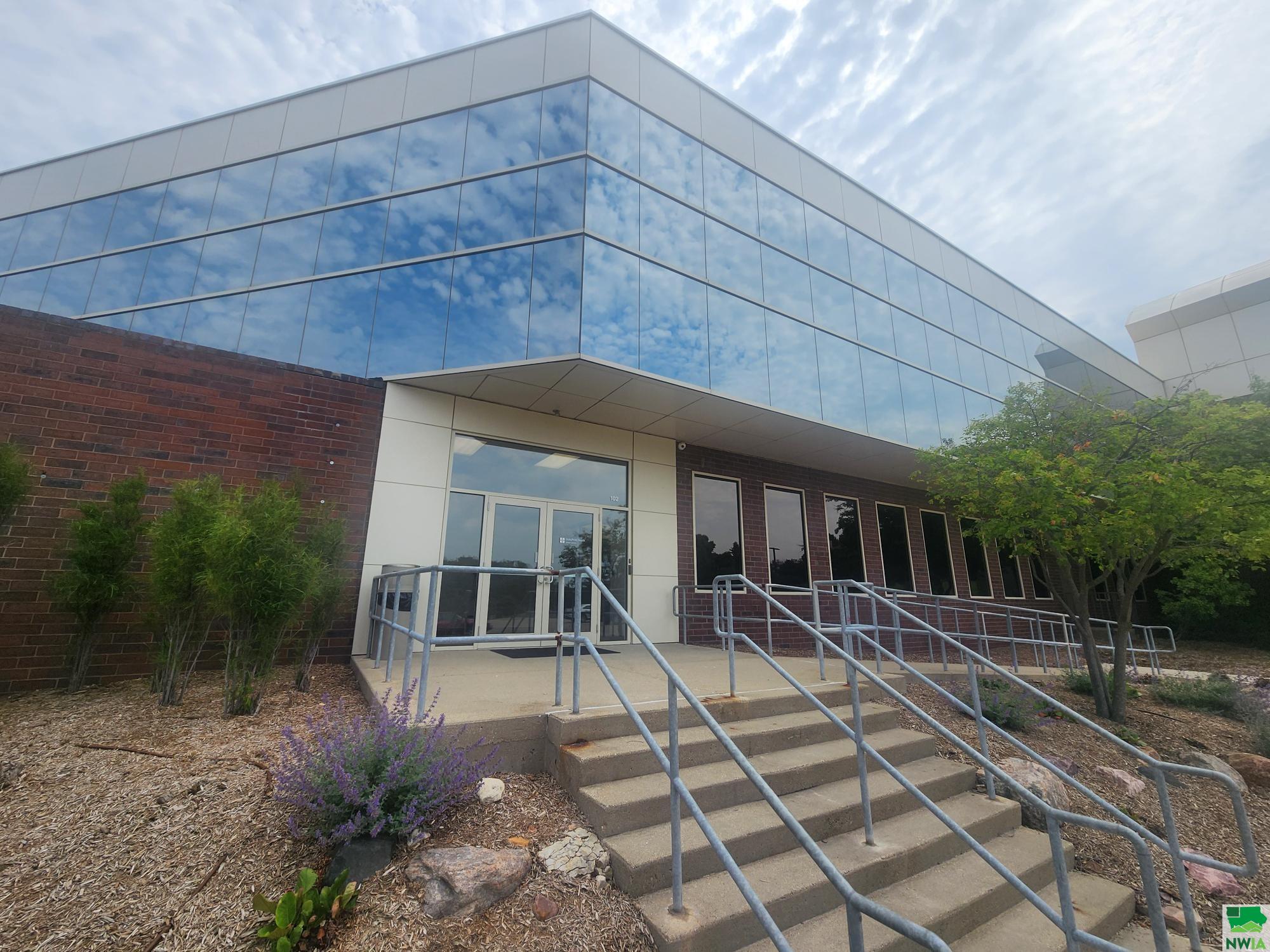 4280 Sergeant Road Ste 102, Sioux City, IA 51106 