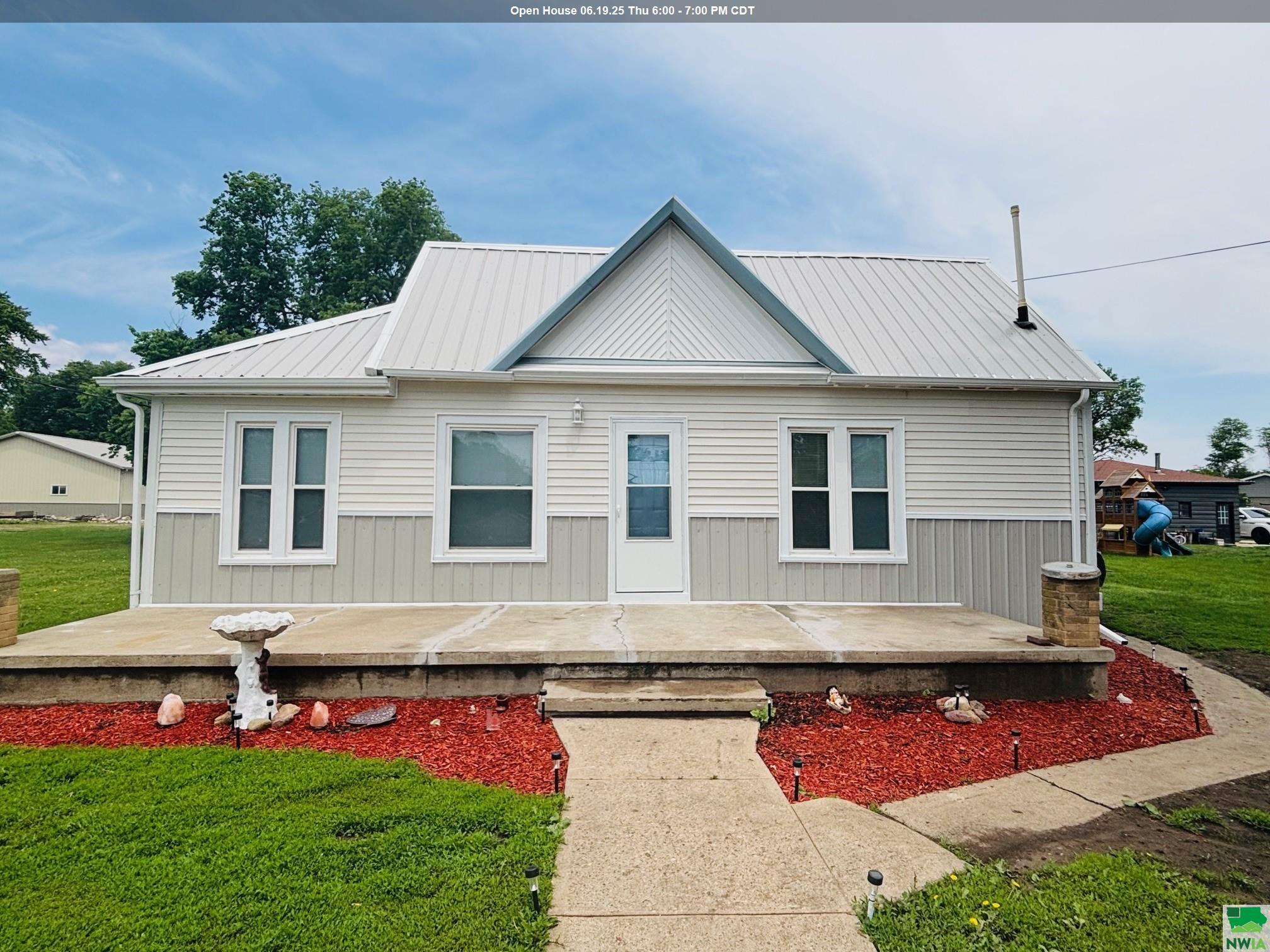 509 6TH ST, Correctionville, IA 51016 