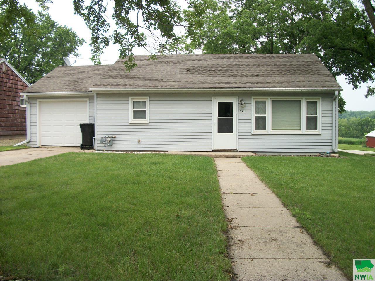 521 Park Ave, Cherokee, IA 51012 