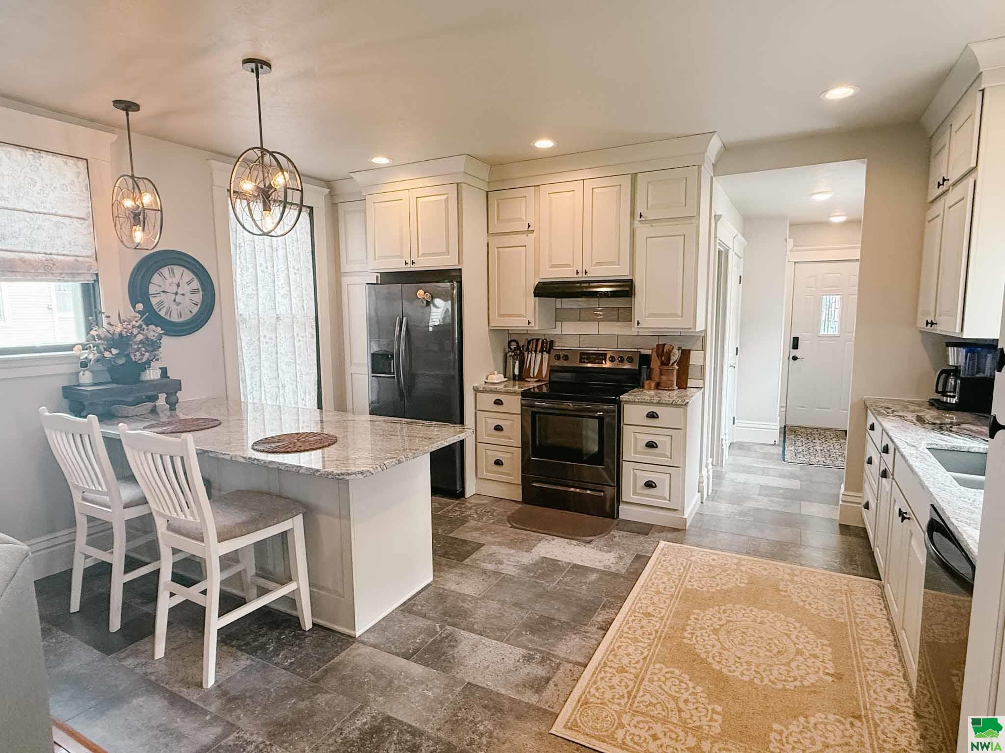 MLS #828974