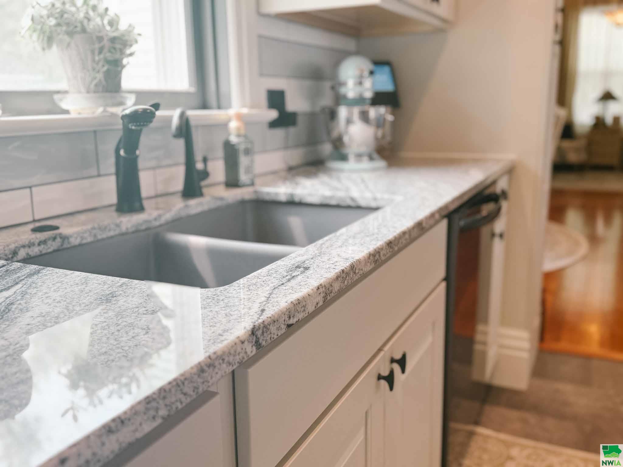 MLS #828974