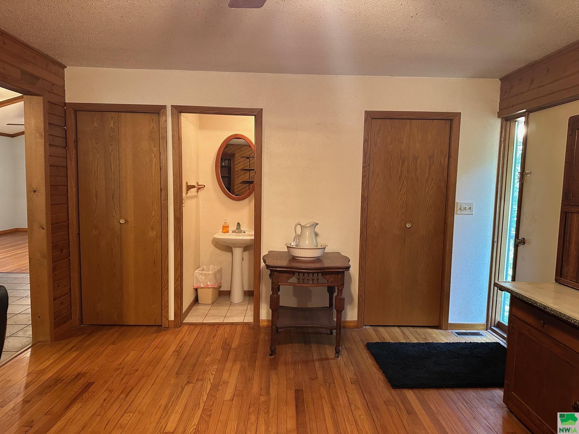 MLS #828976
