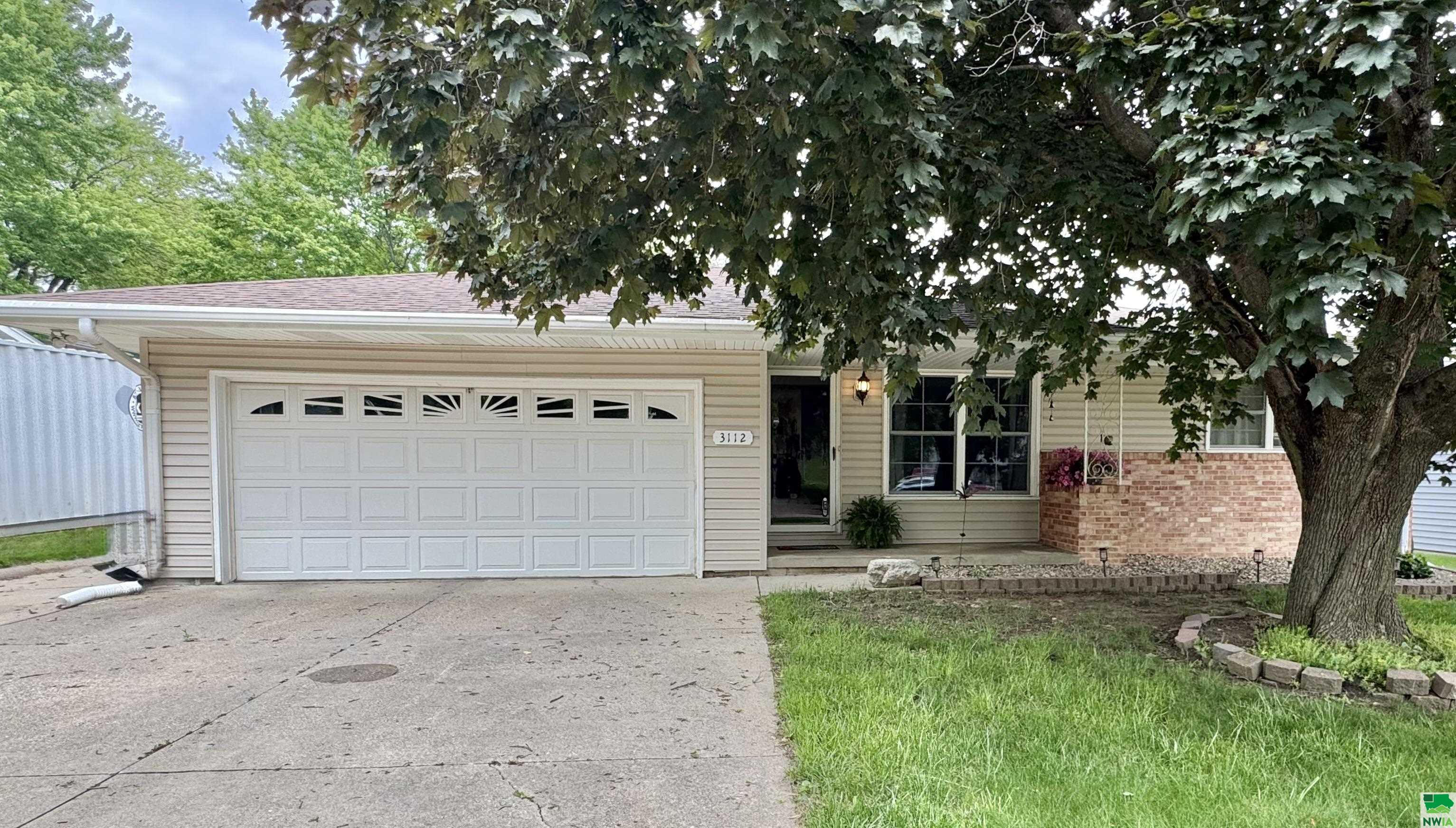 3112 S. Olive Street, Sioux City, IA 51106 
