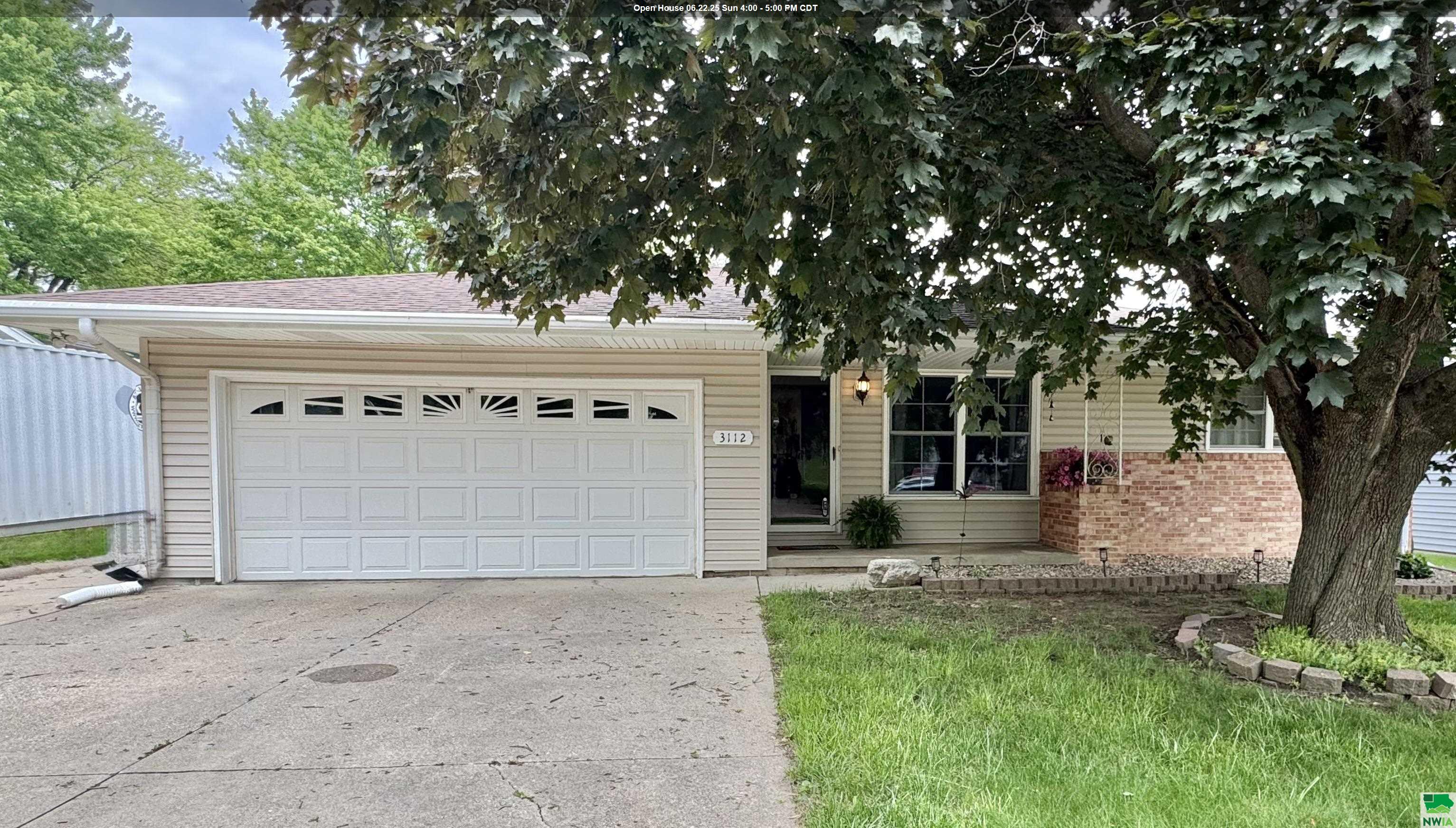 3112 Olive Street S, Sioux City, IA 51106 