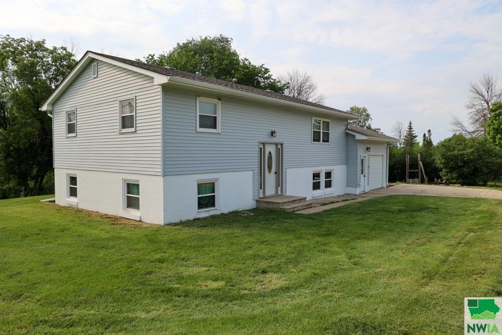 906 Riverview, Sioux Rapids, IA 50585 