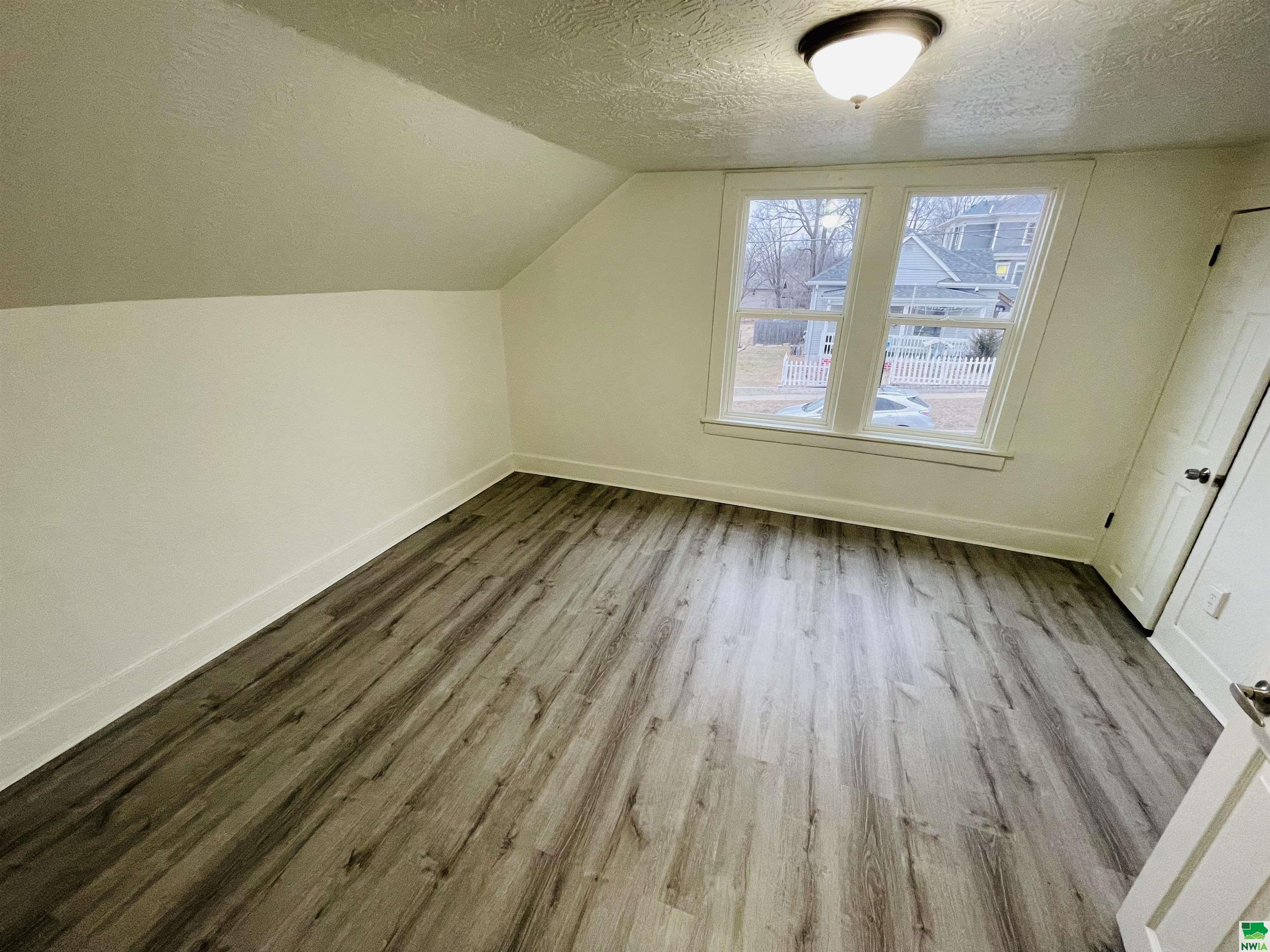 MLS #828995
