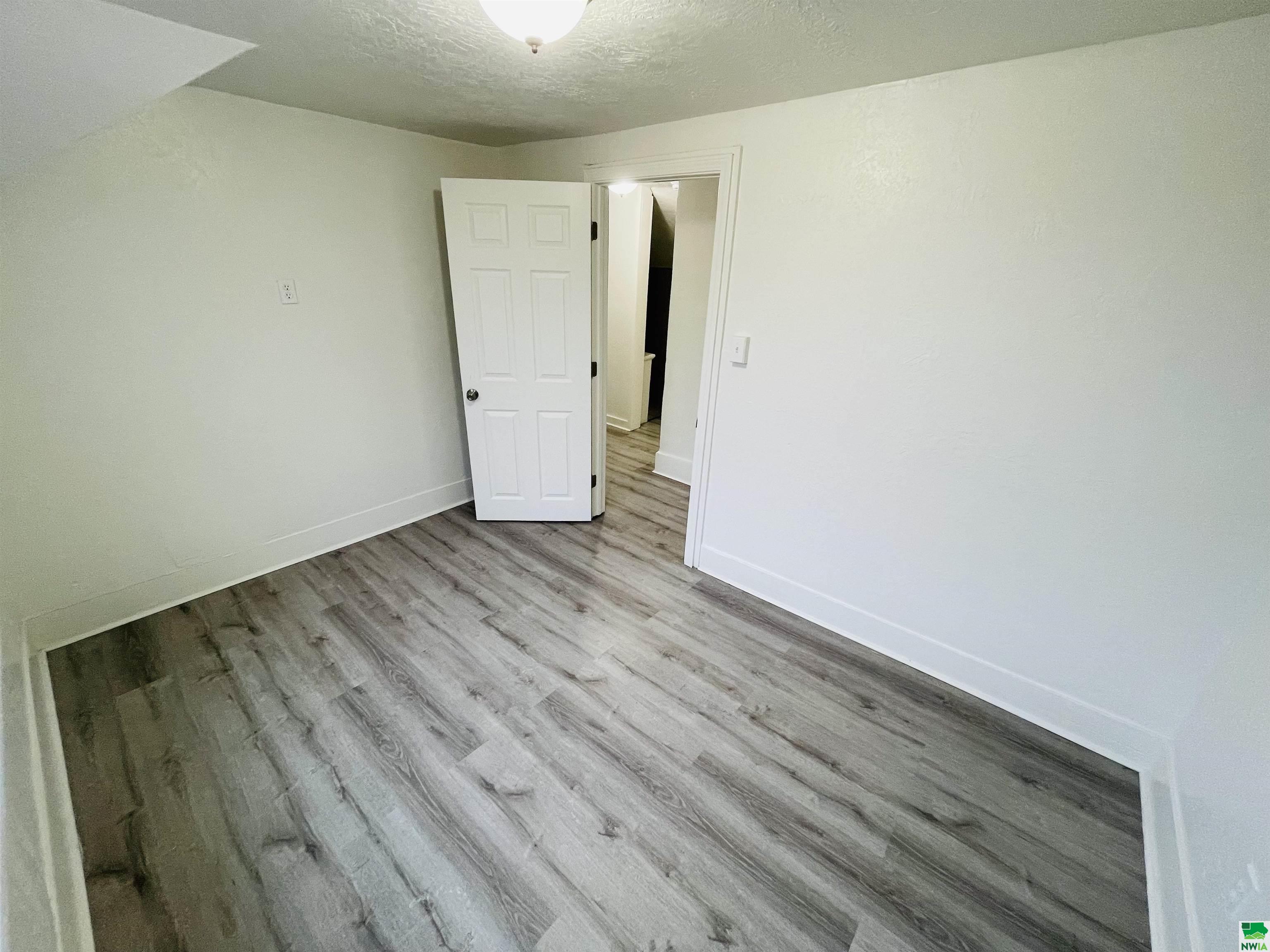 MLS #828995