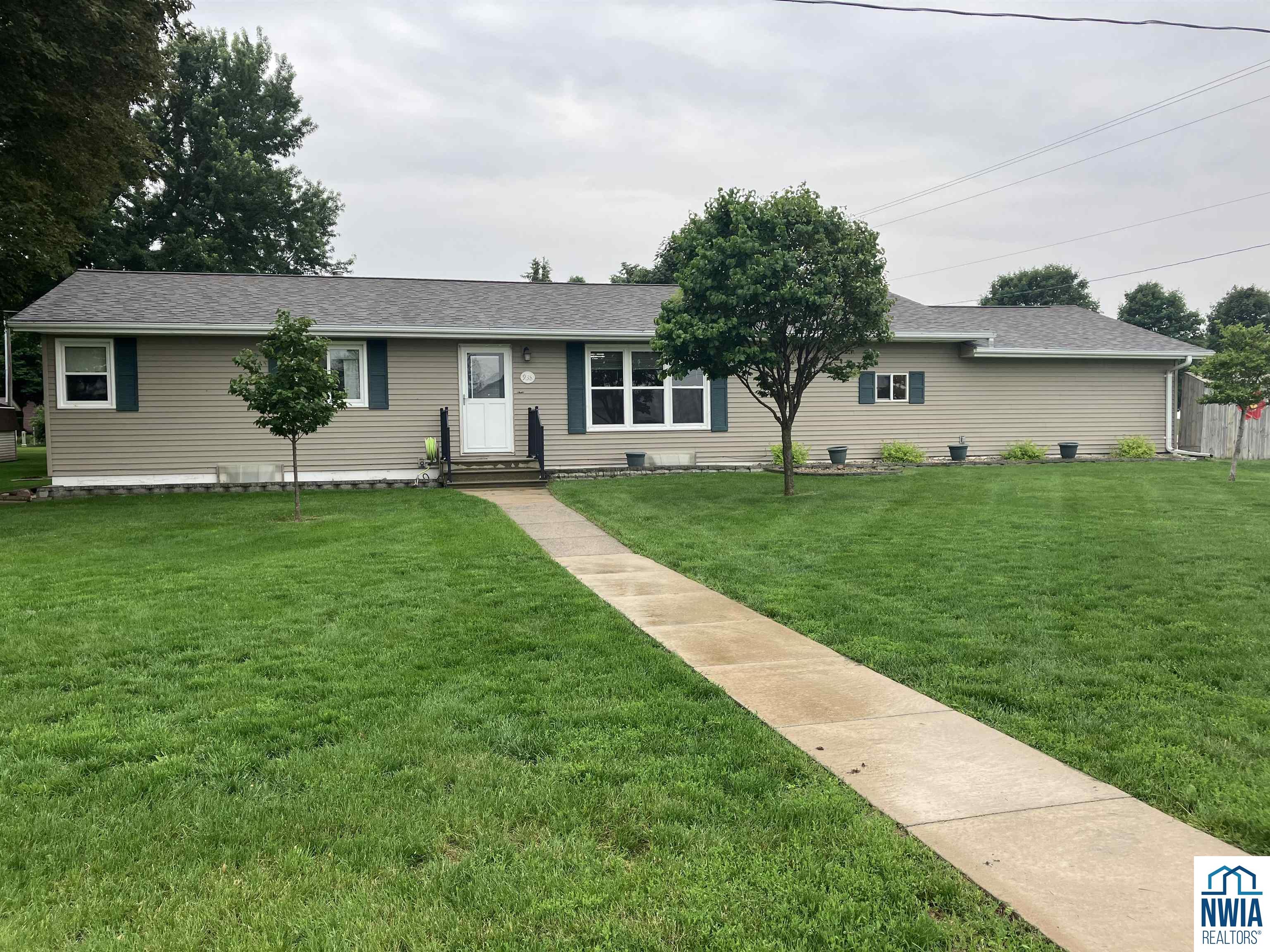 938 Main St						  						 , Granville						 , IA						  51022						  