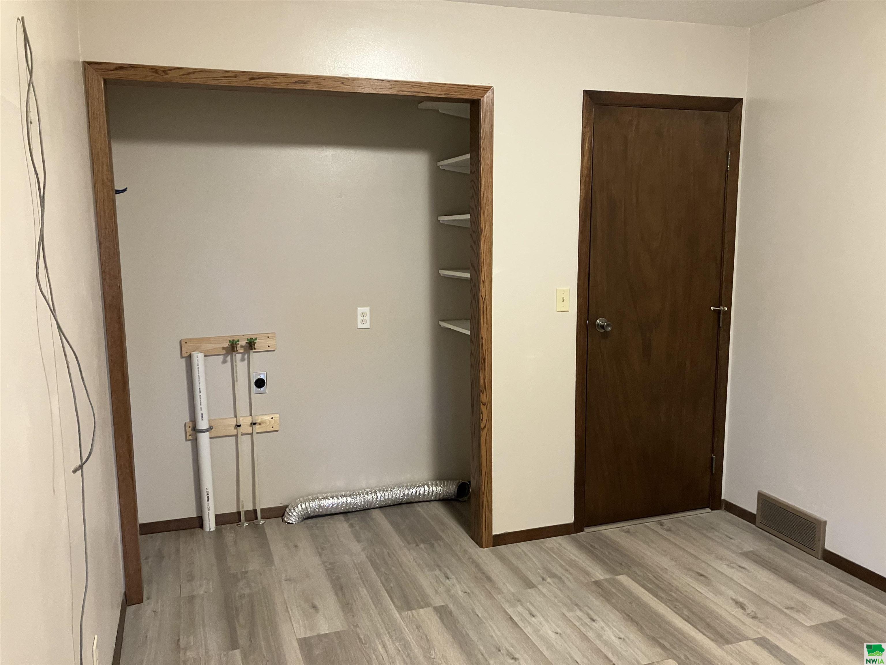 MLS #828996