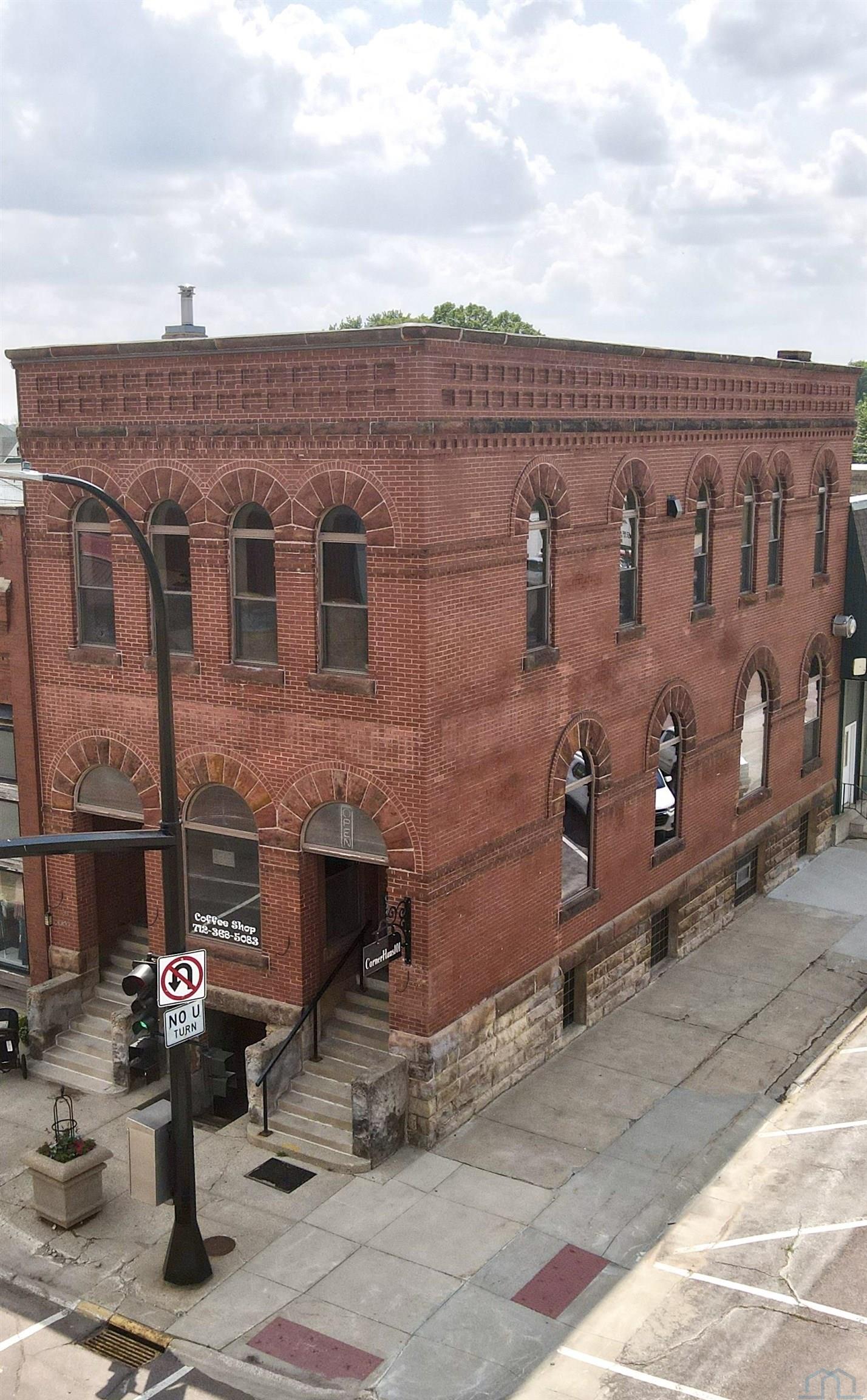 101 Main St. S, Holstein, IA 51025 