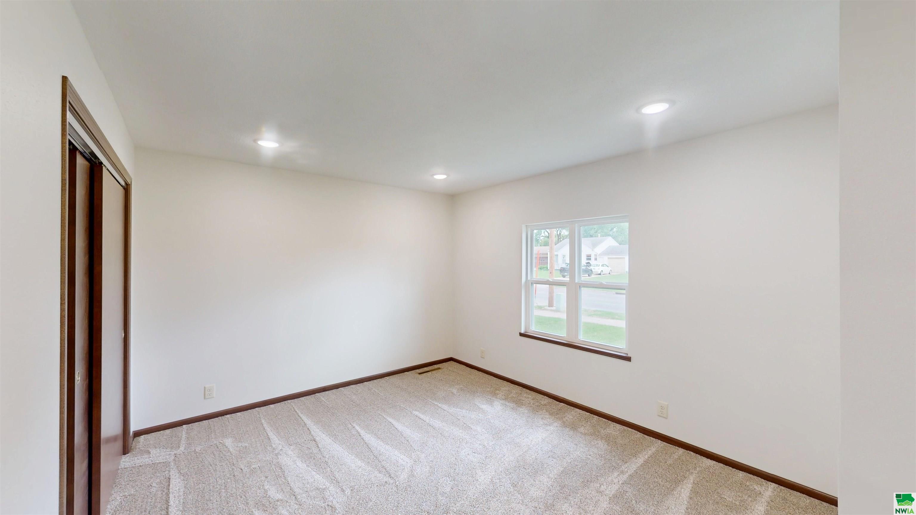 MLS #829003