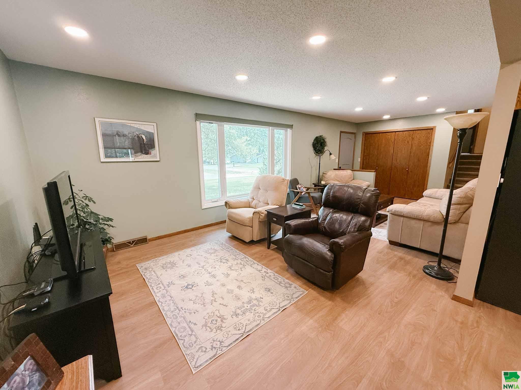 MLS #829004