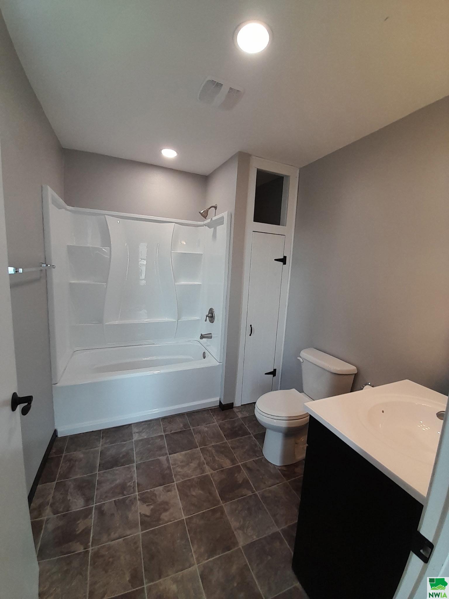 MLS #829005