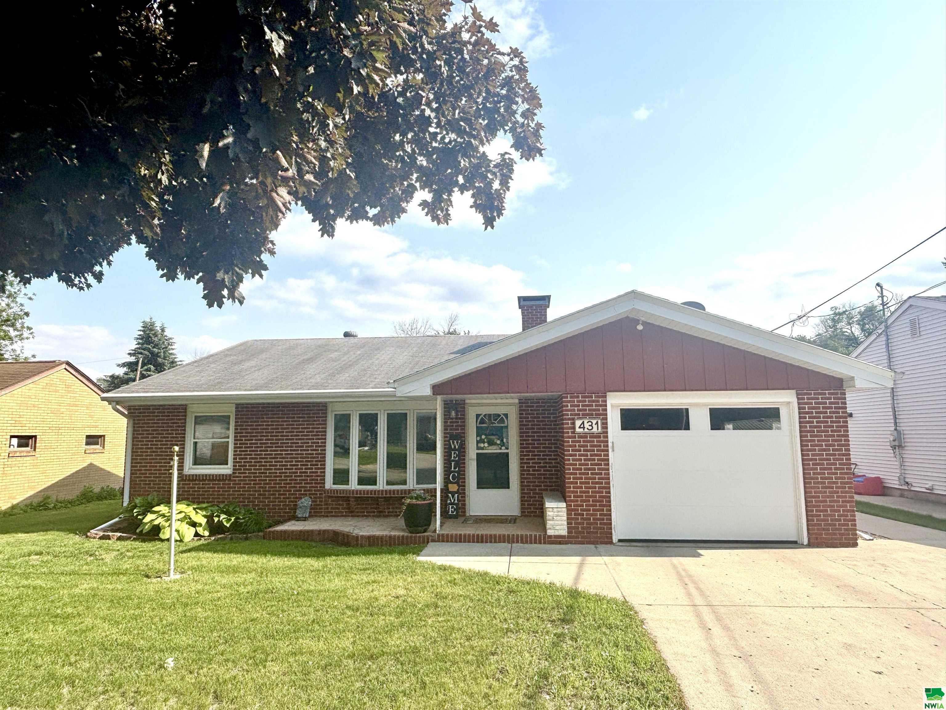 431 GILLEASE ST, Cherokee, IA 51012 