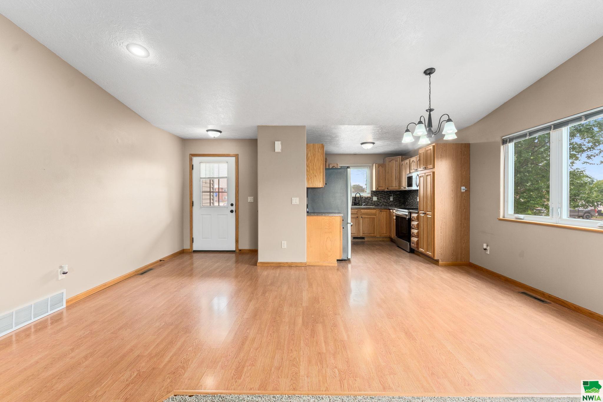 MLS #829027
