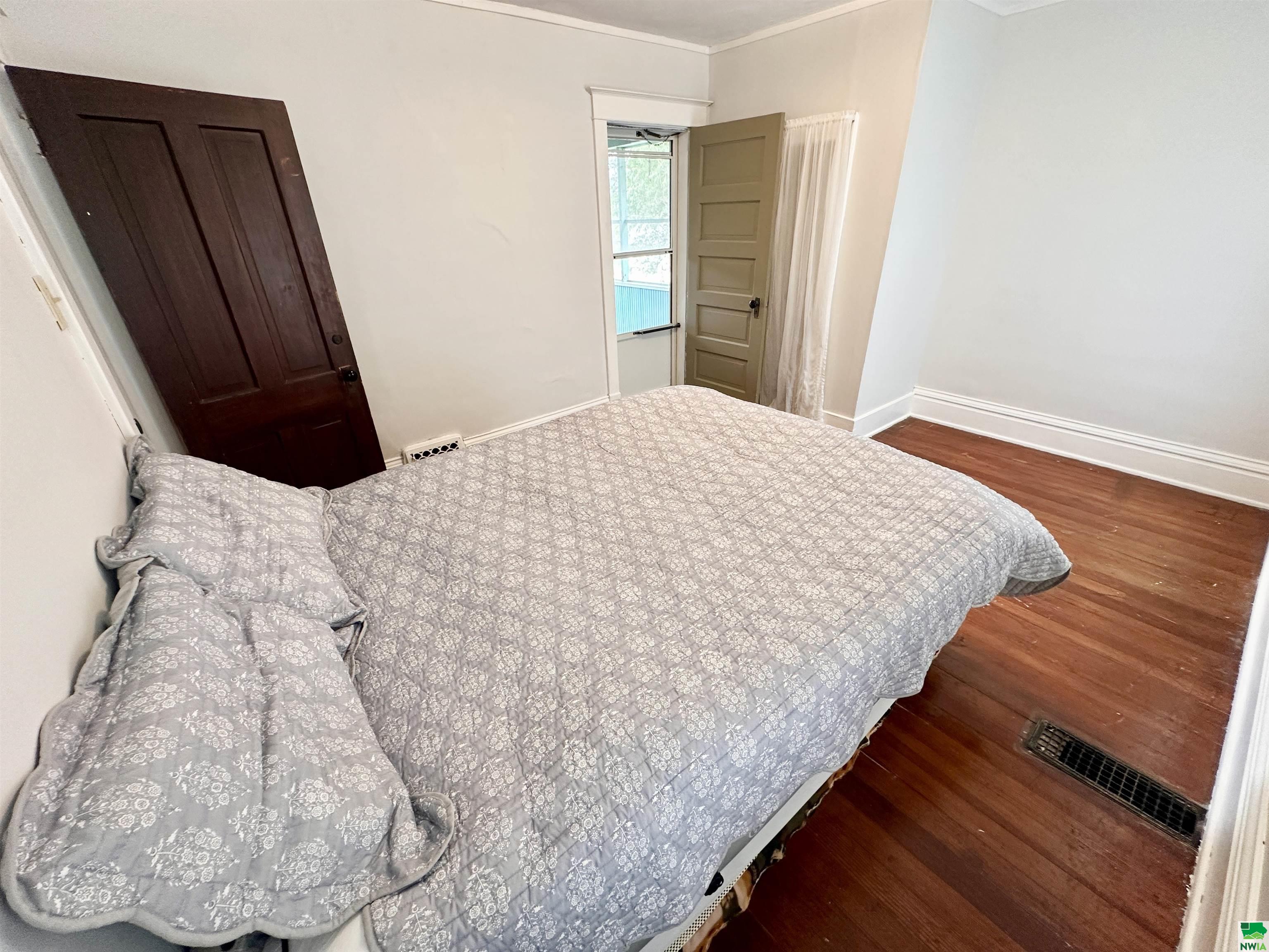MLS #829033