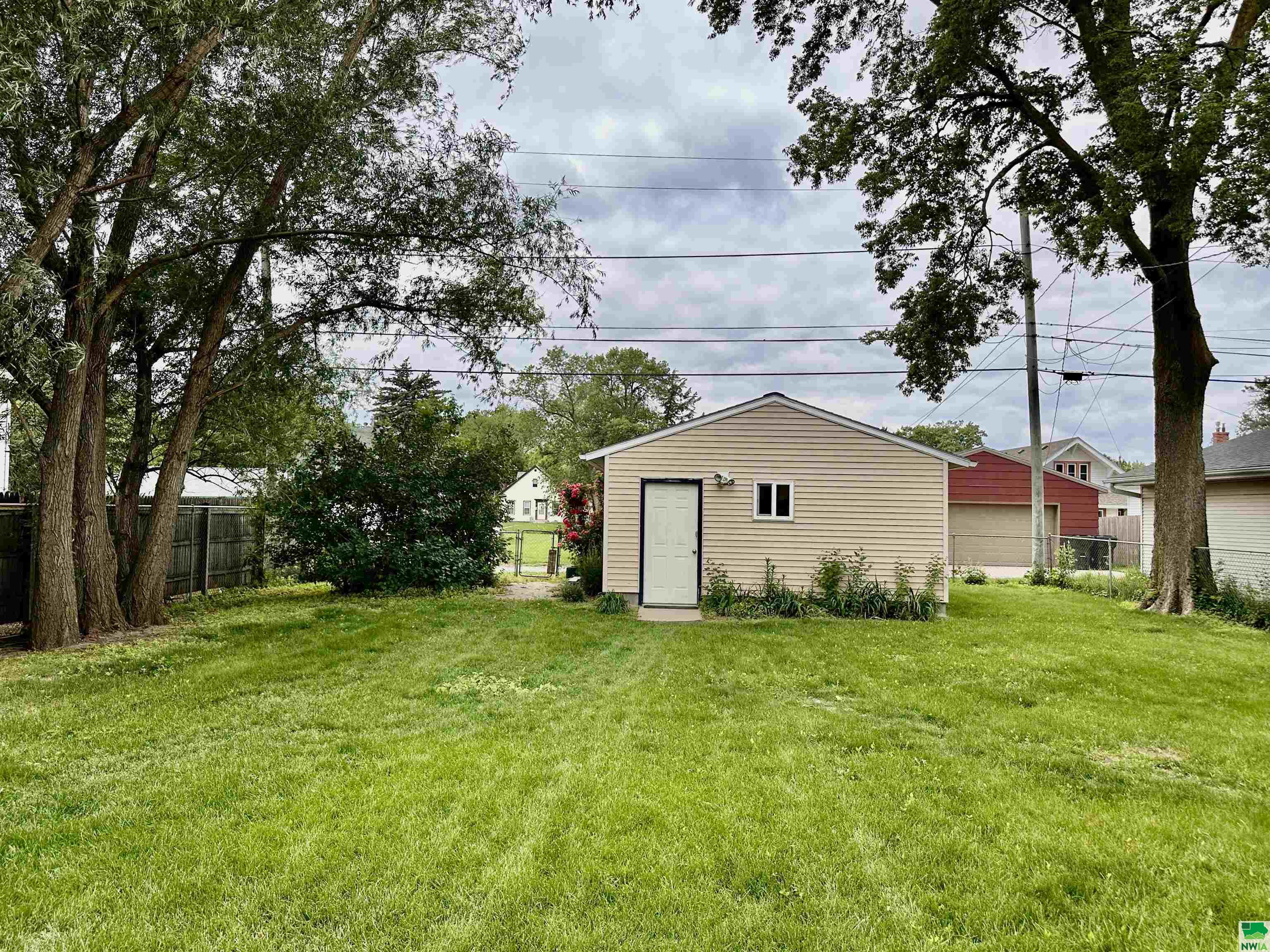 MLS #829033