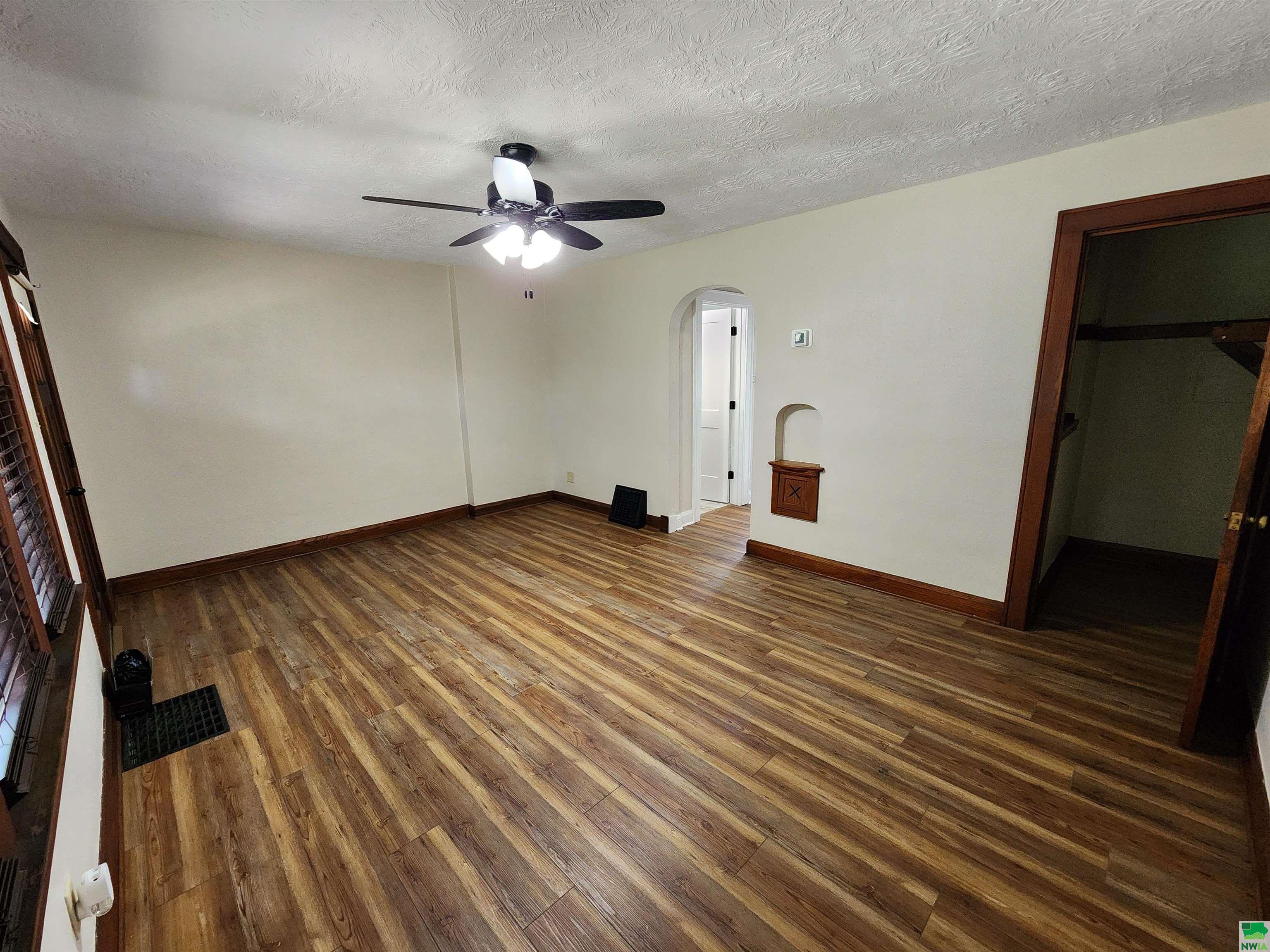 MLS #829041